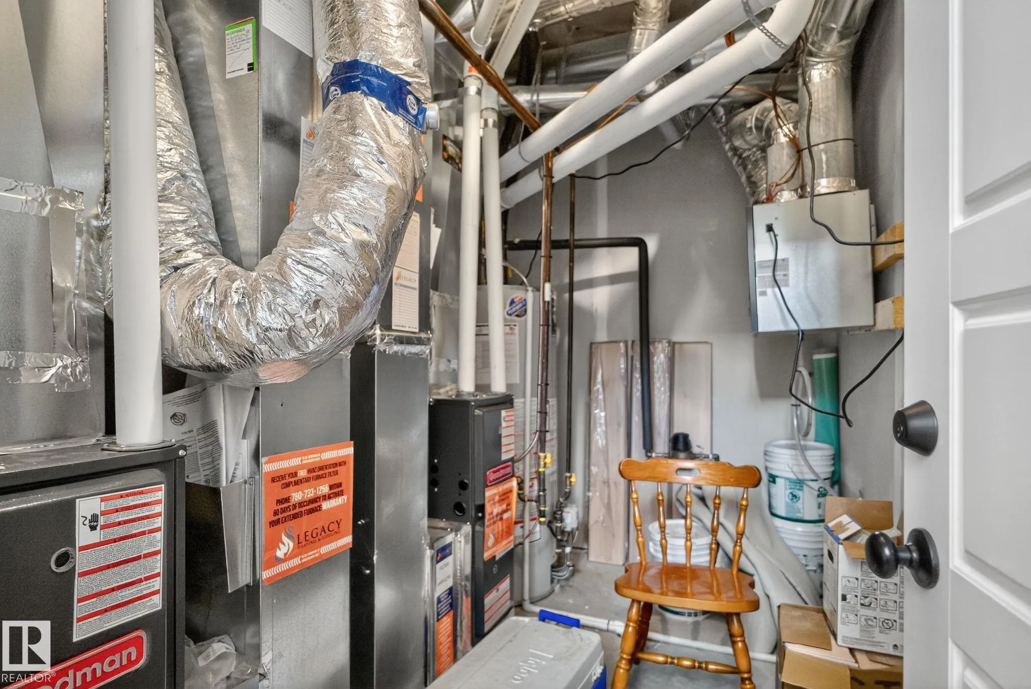 382 CRYSTALLINA NERA Drive