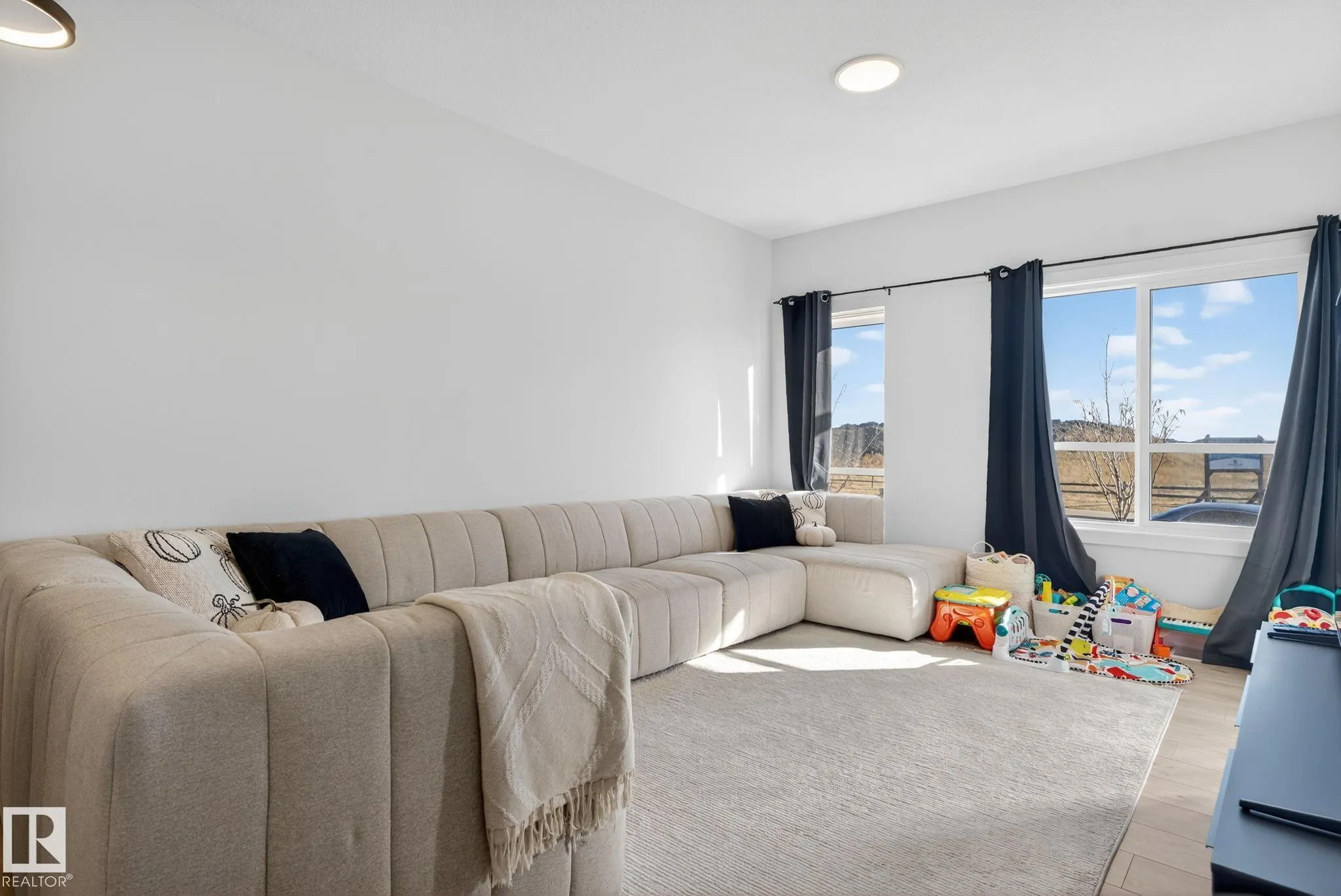 382 CRYSTALLINA NERA Drive