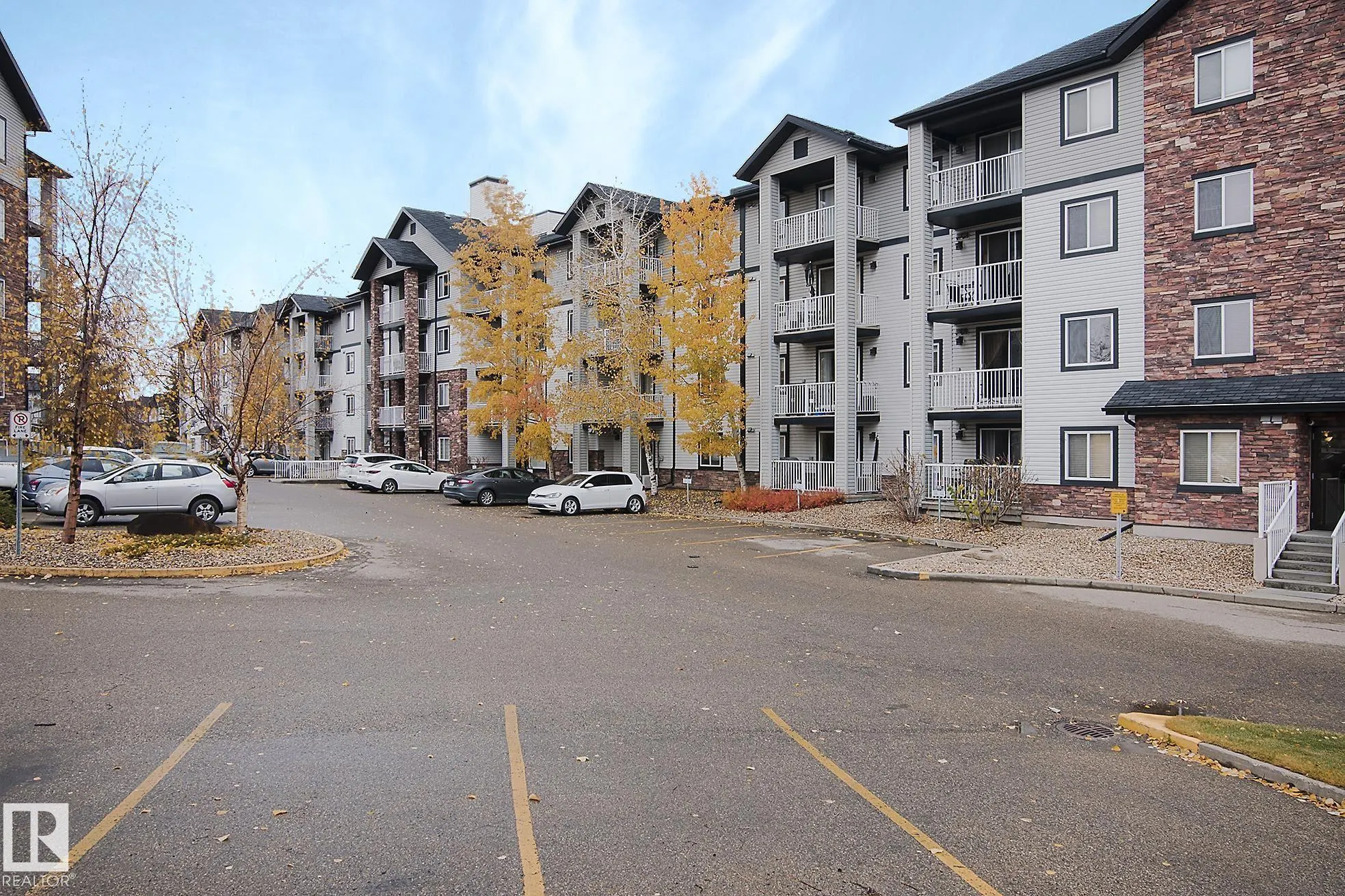 42 Summerwood Boulevard