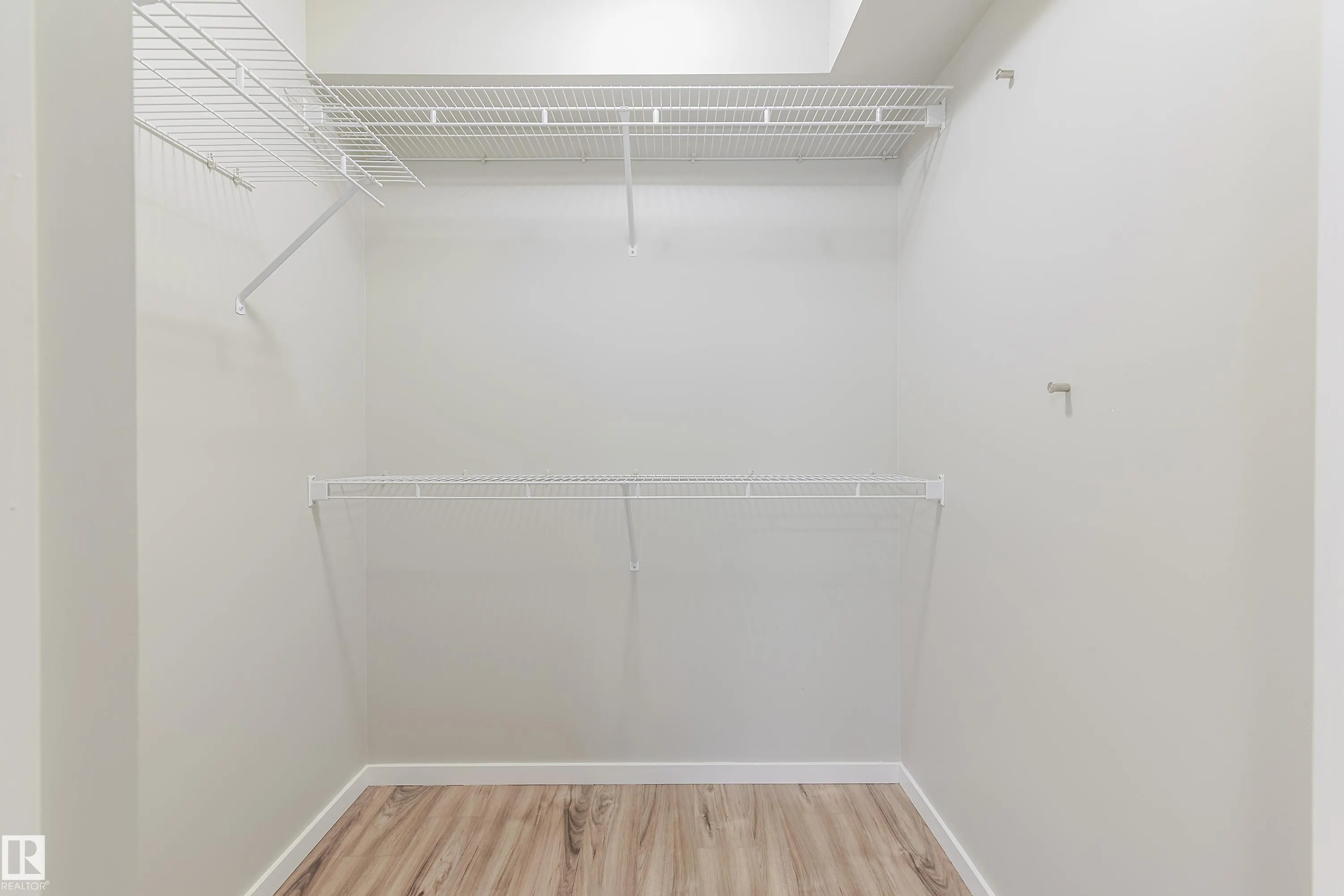 42 Summerwood Boulevard