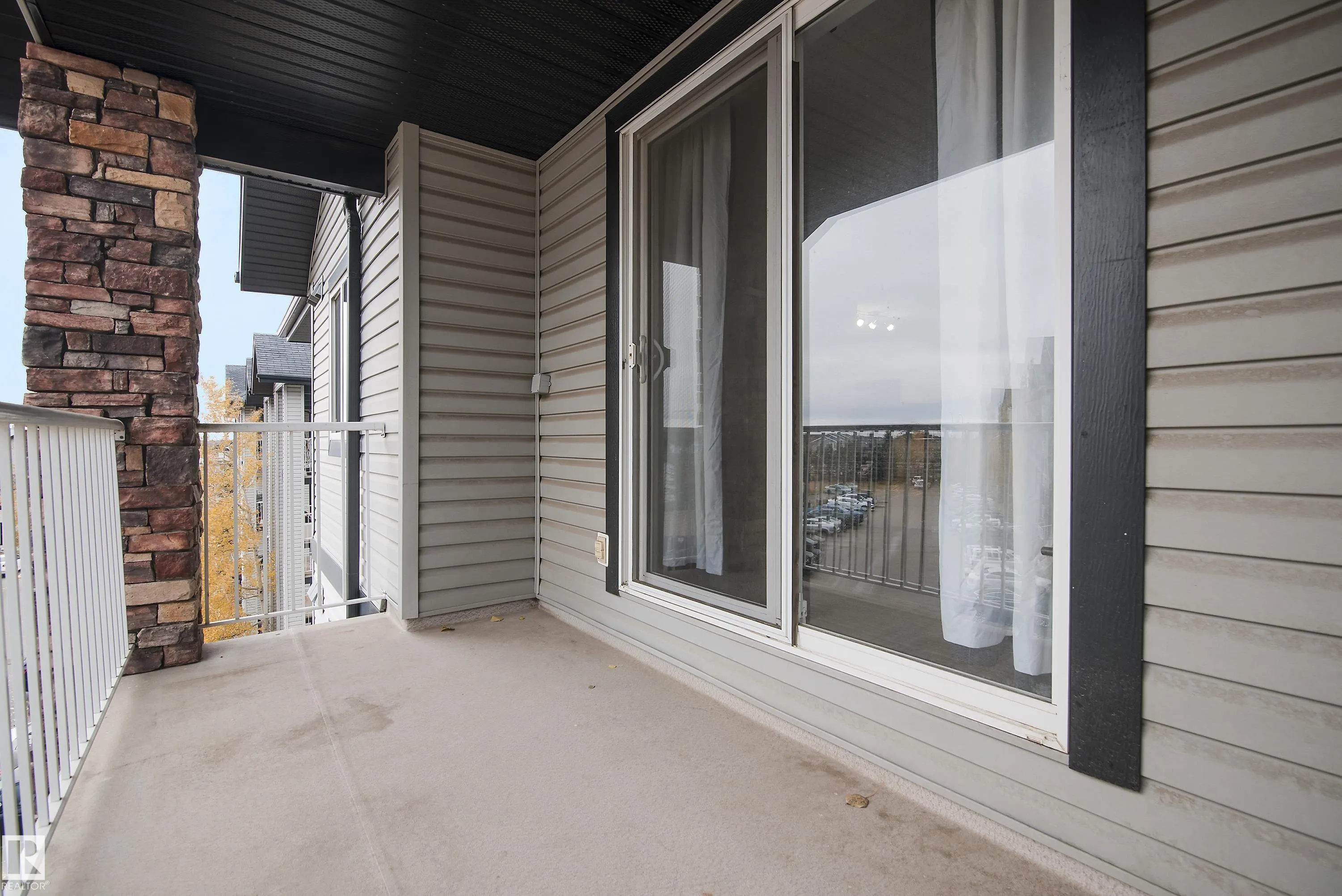 42 Summerwood Boulevard