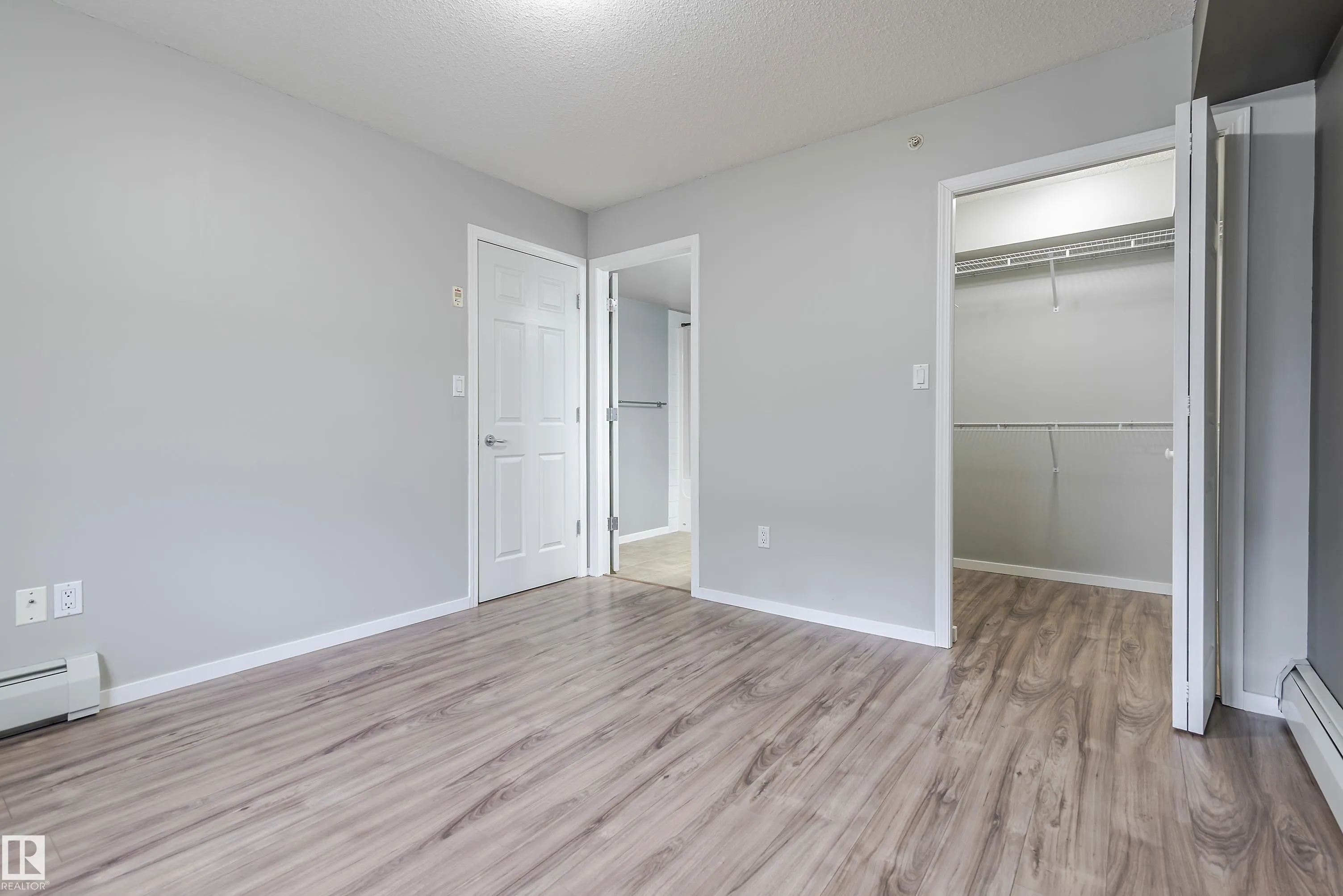 42 Summerwood Boulevard