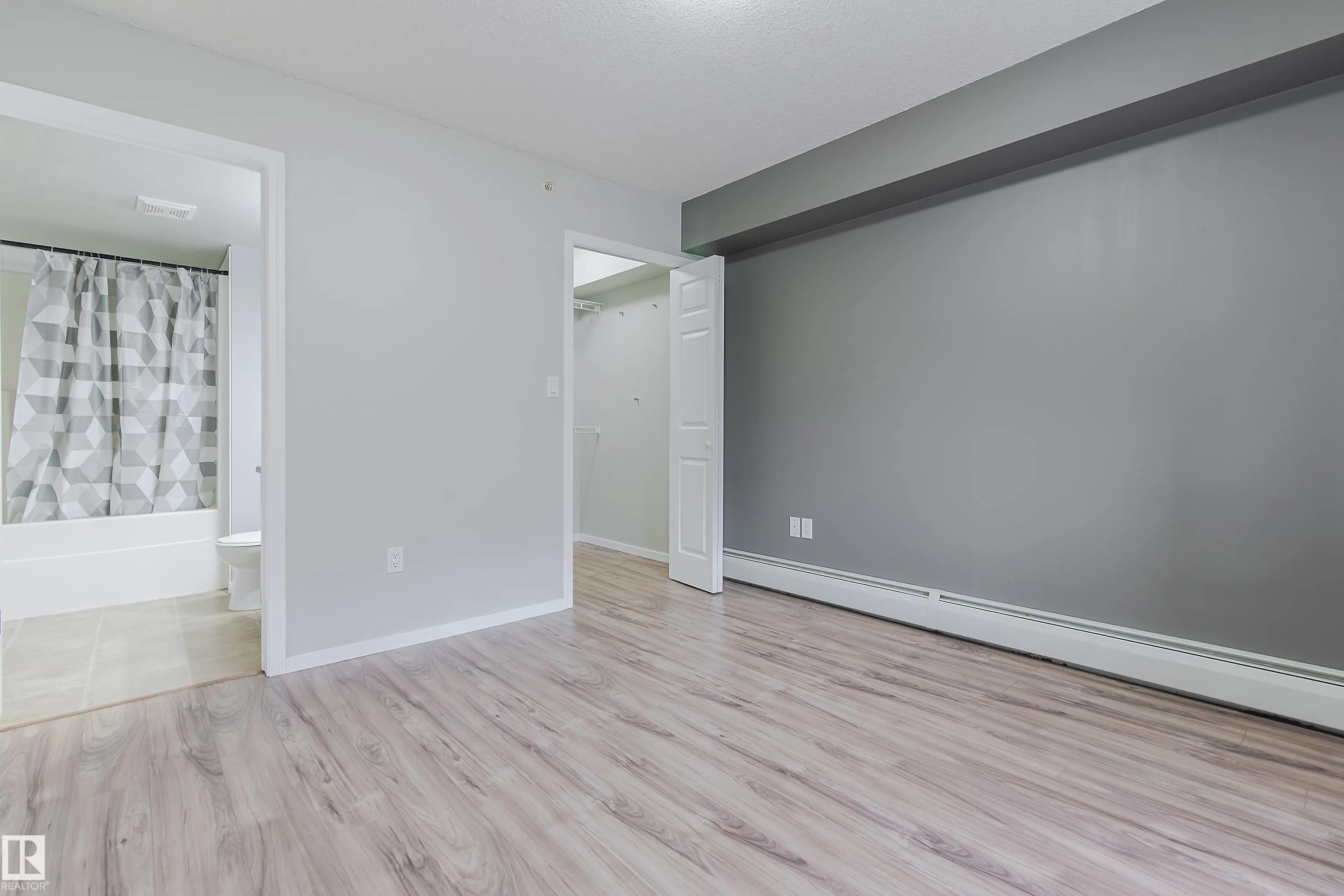 42 Summerwood Boulevard