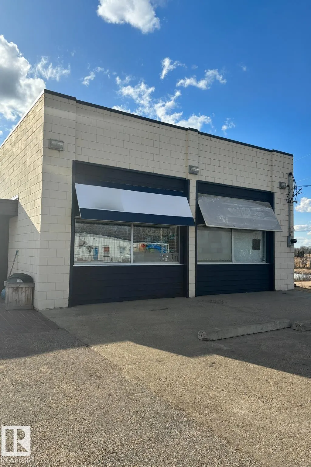 22106 South Cooking Lake Rd