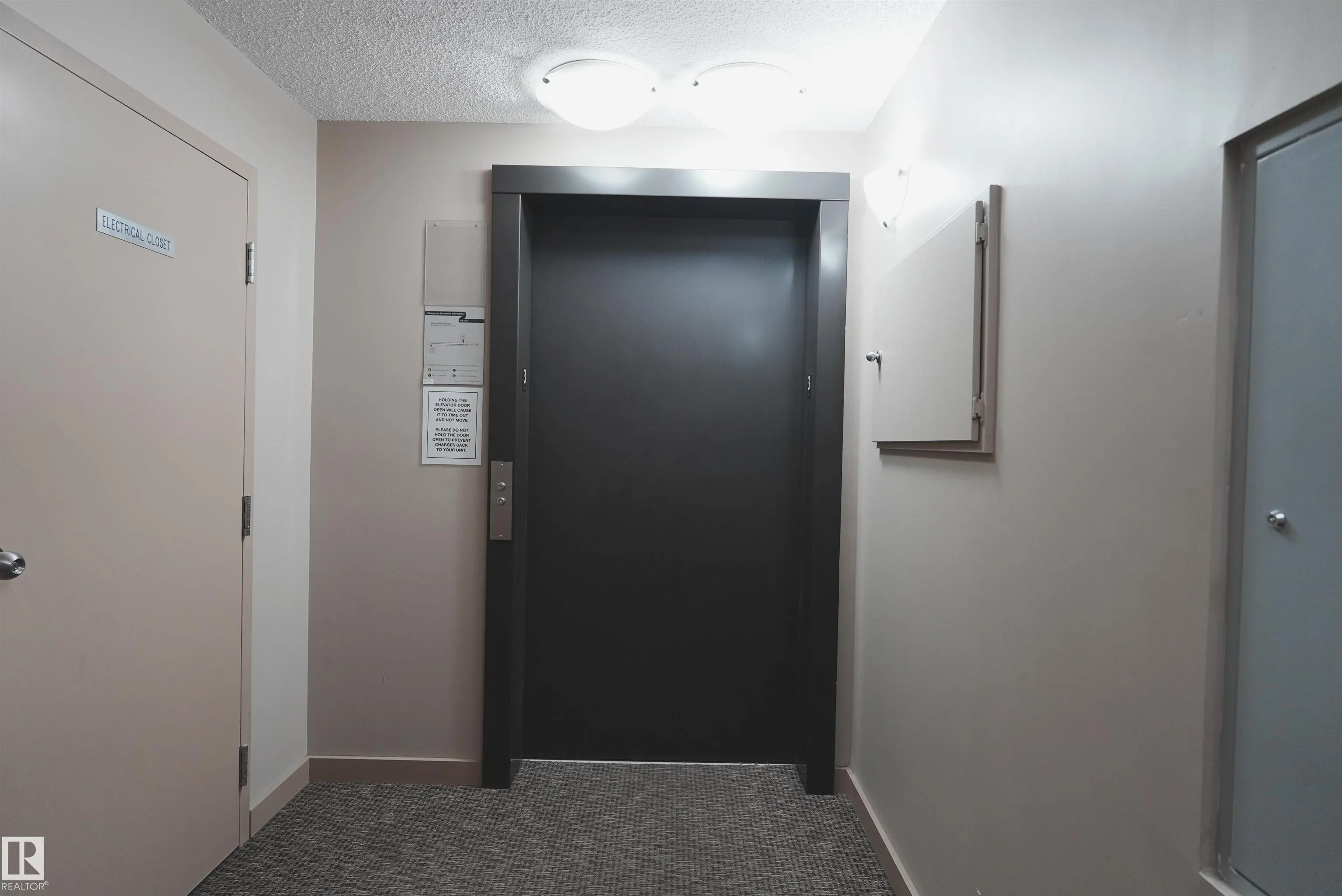 3211 James Mowatt Trail