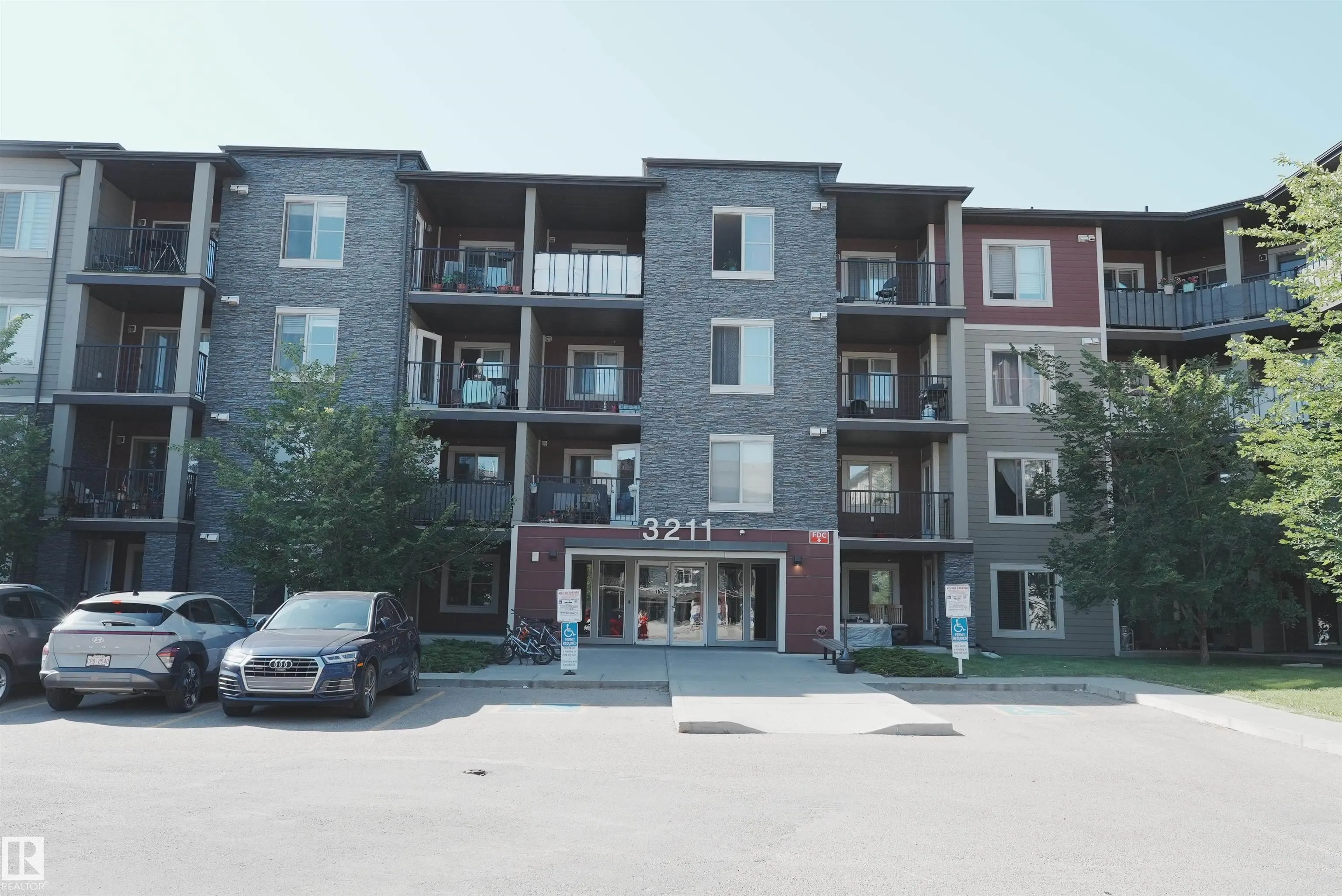 3211 James Mowatt Trail