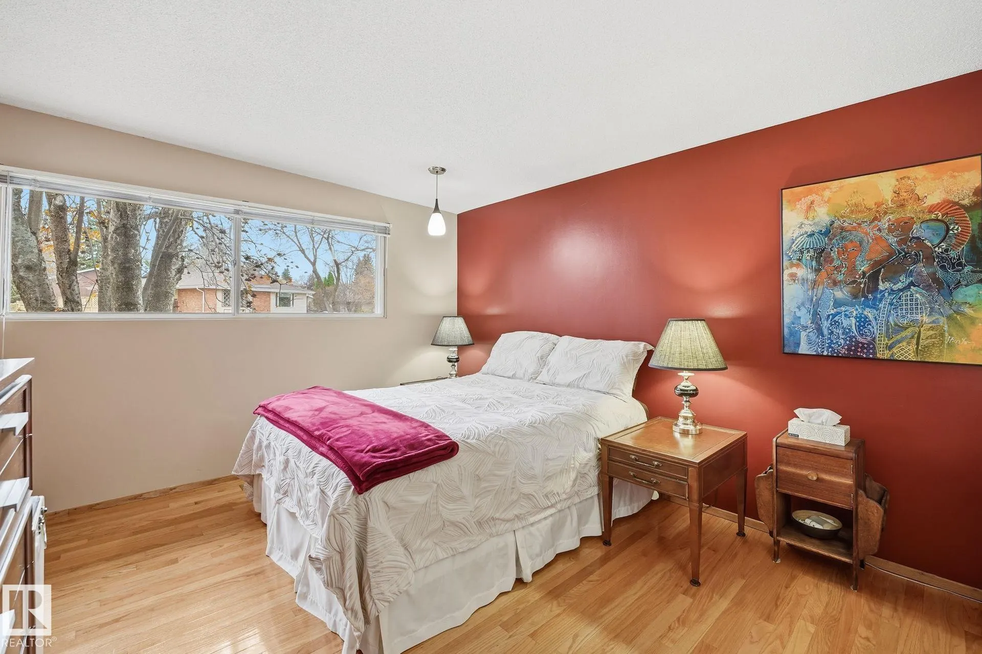 19 GREENBRIER Crescent