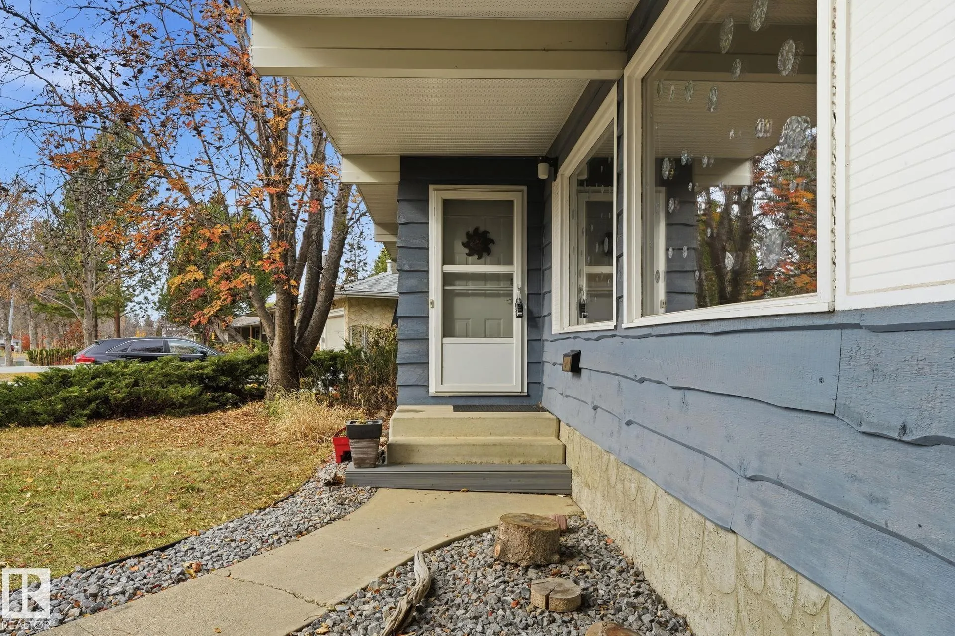 19 GREENBRIER Crescent