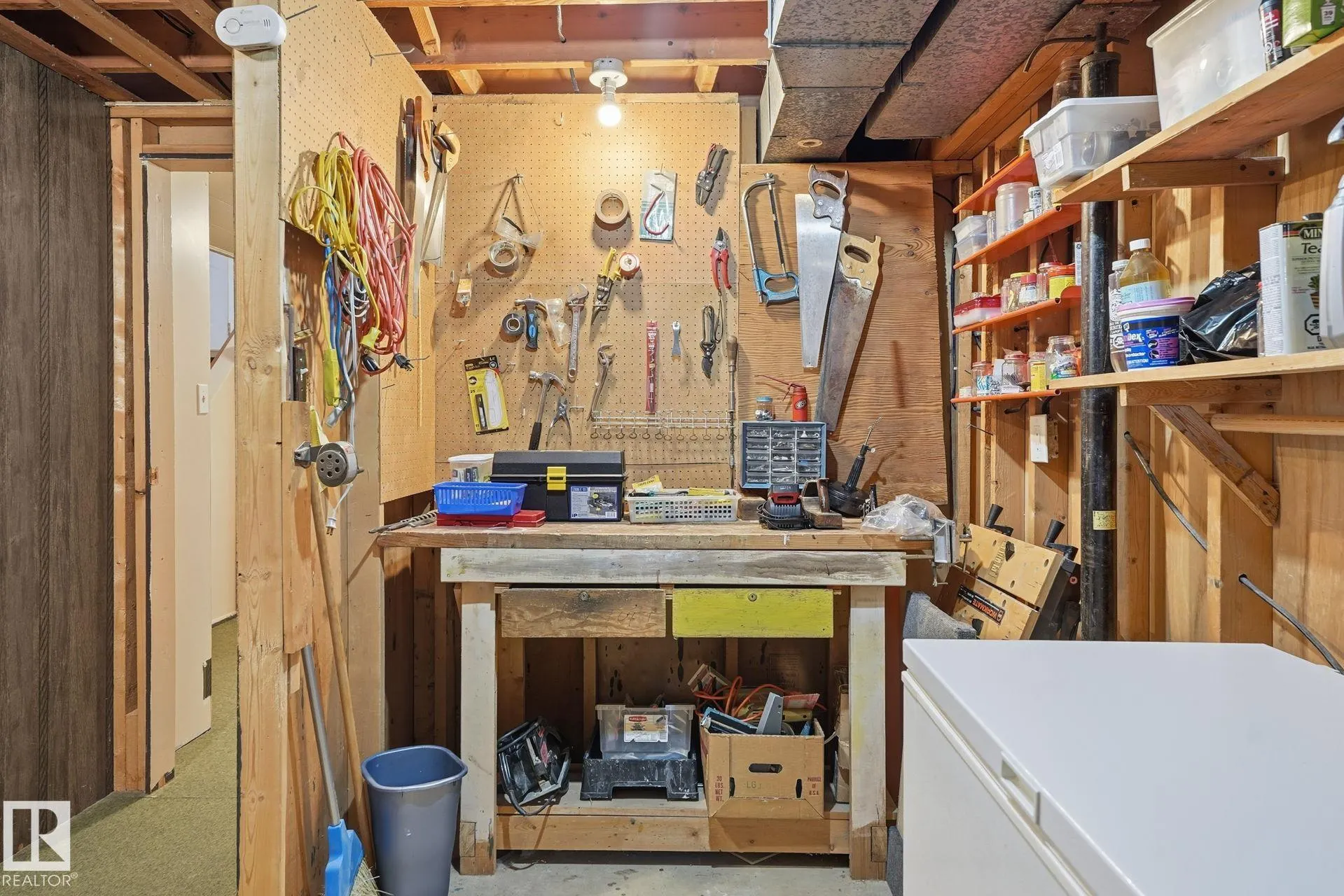 19 GREENBRIER Crescent