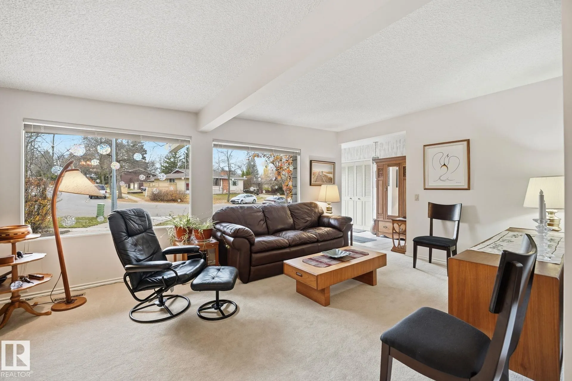 19 GREENBRIER Crescent