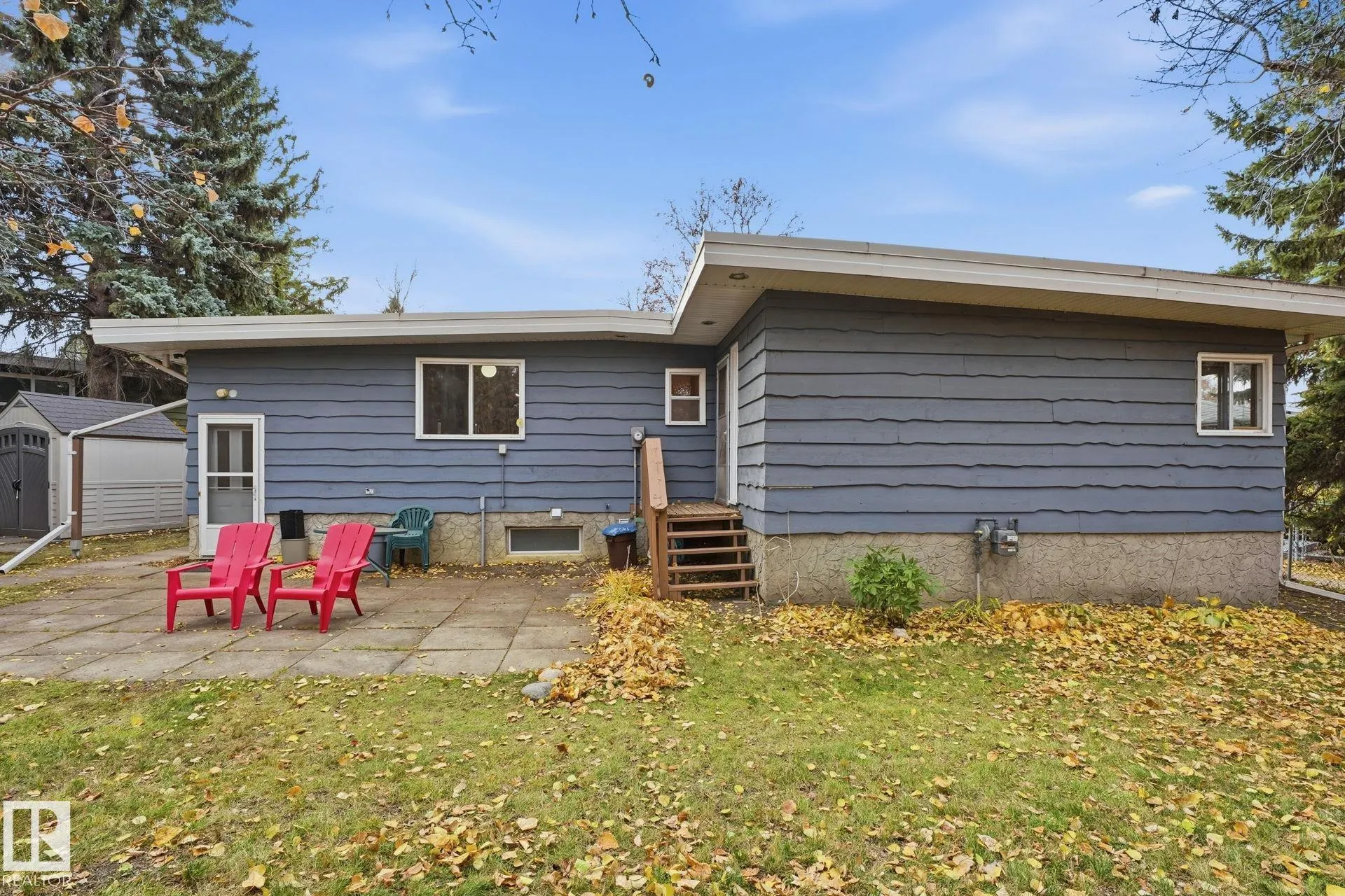 19 GREENBRIER Crescent