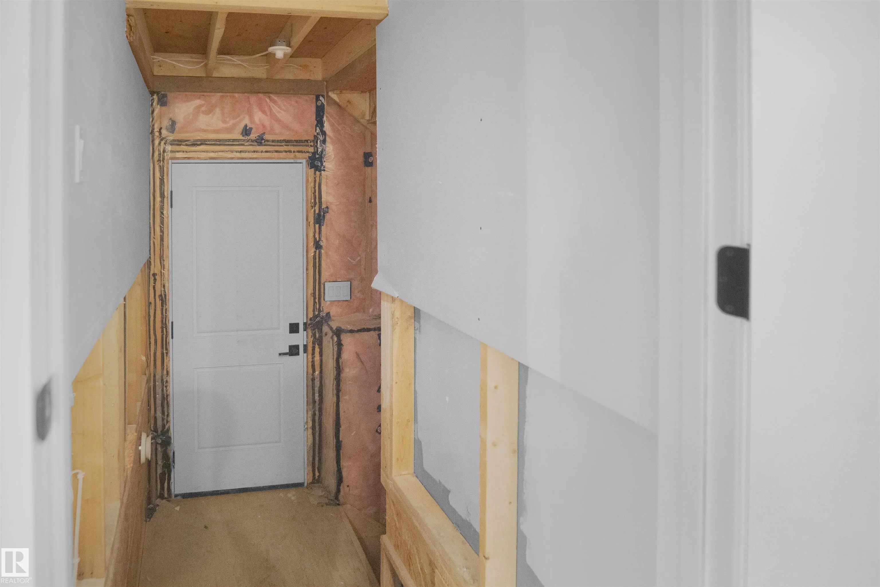 10 AXELWOOD Crescent