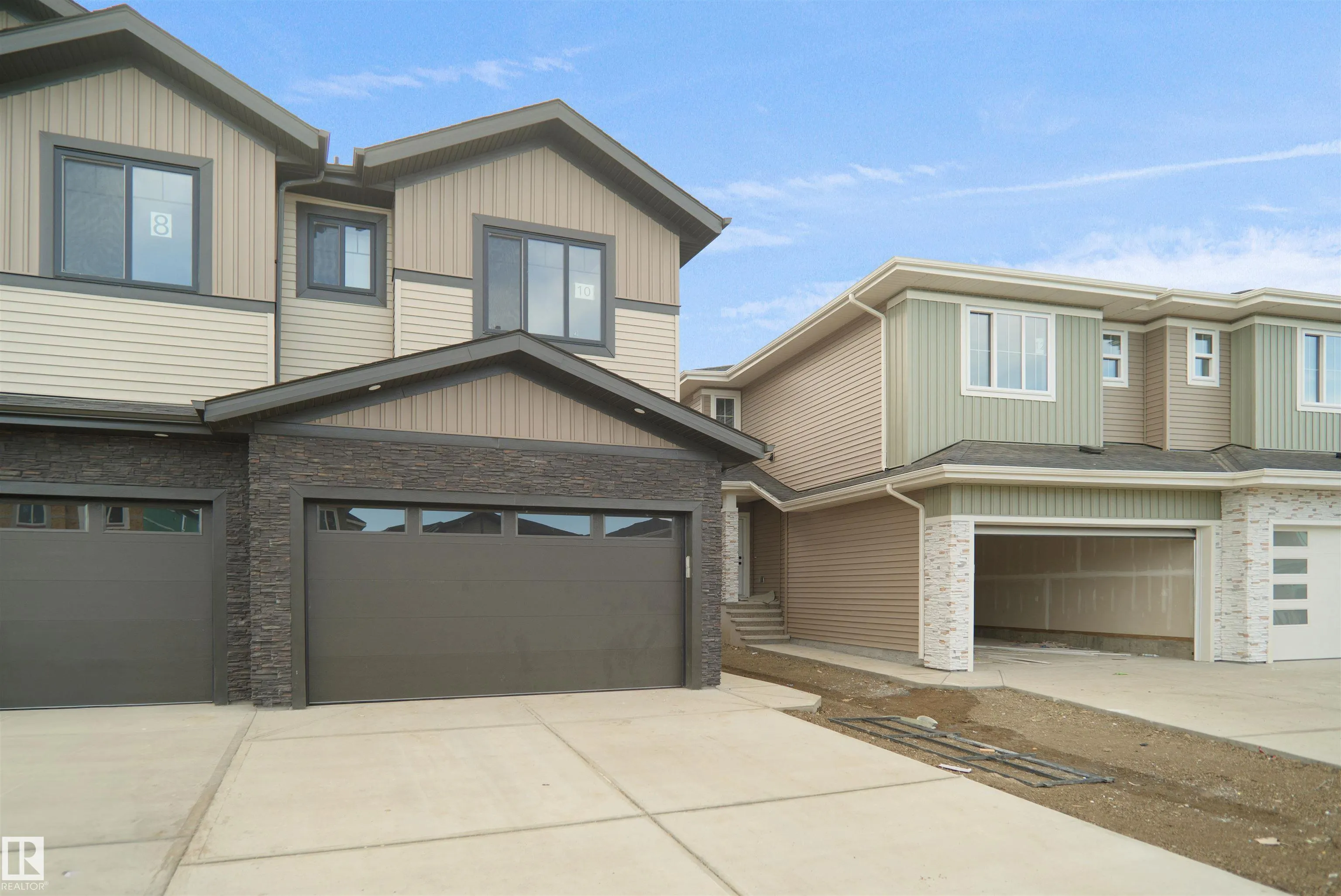 10 AXELWOOD Crescent