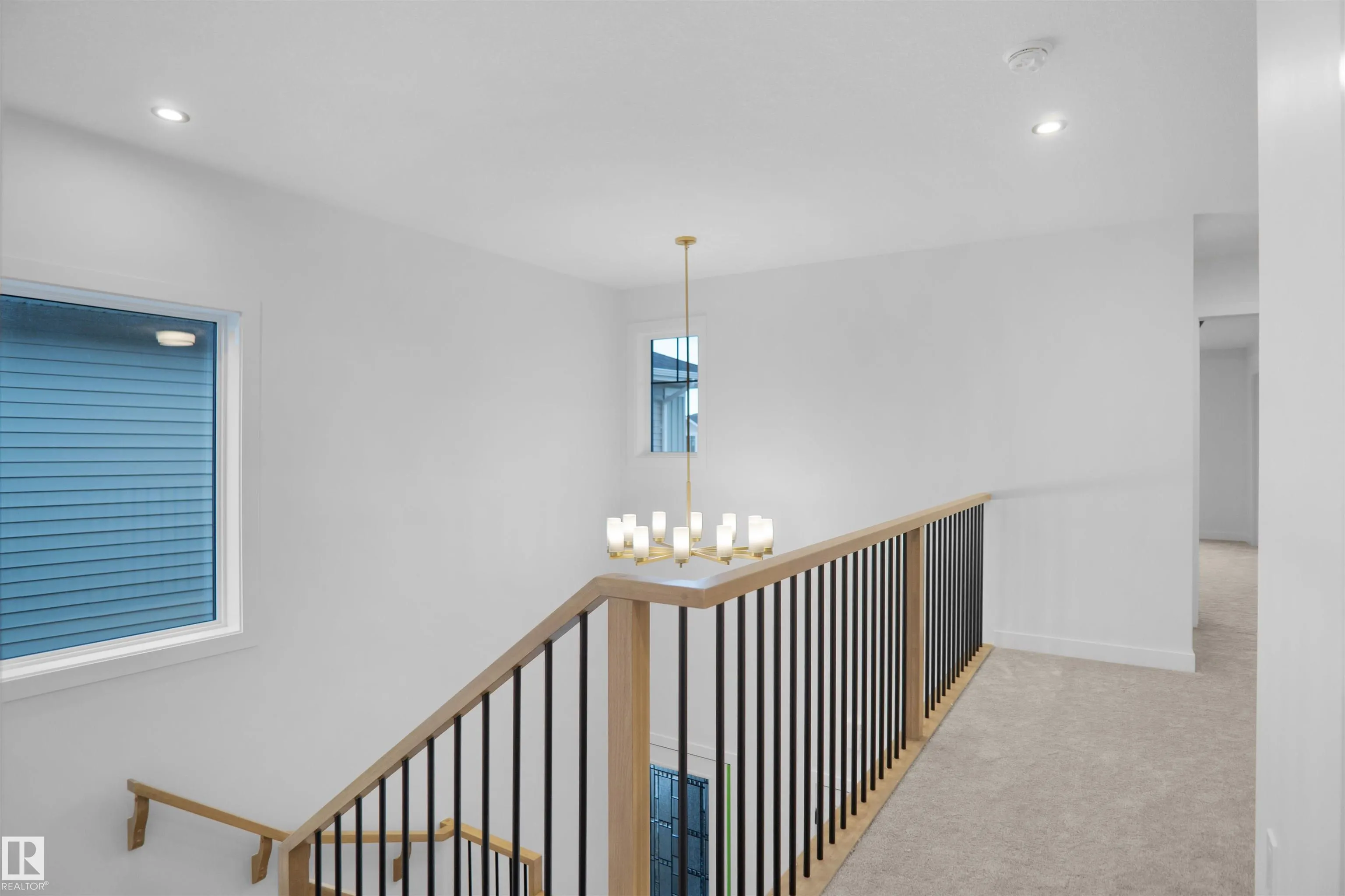 10 AXELWOOD Crescent