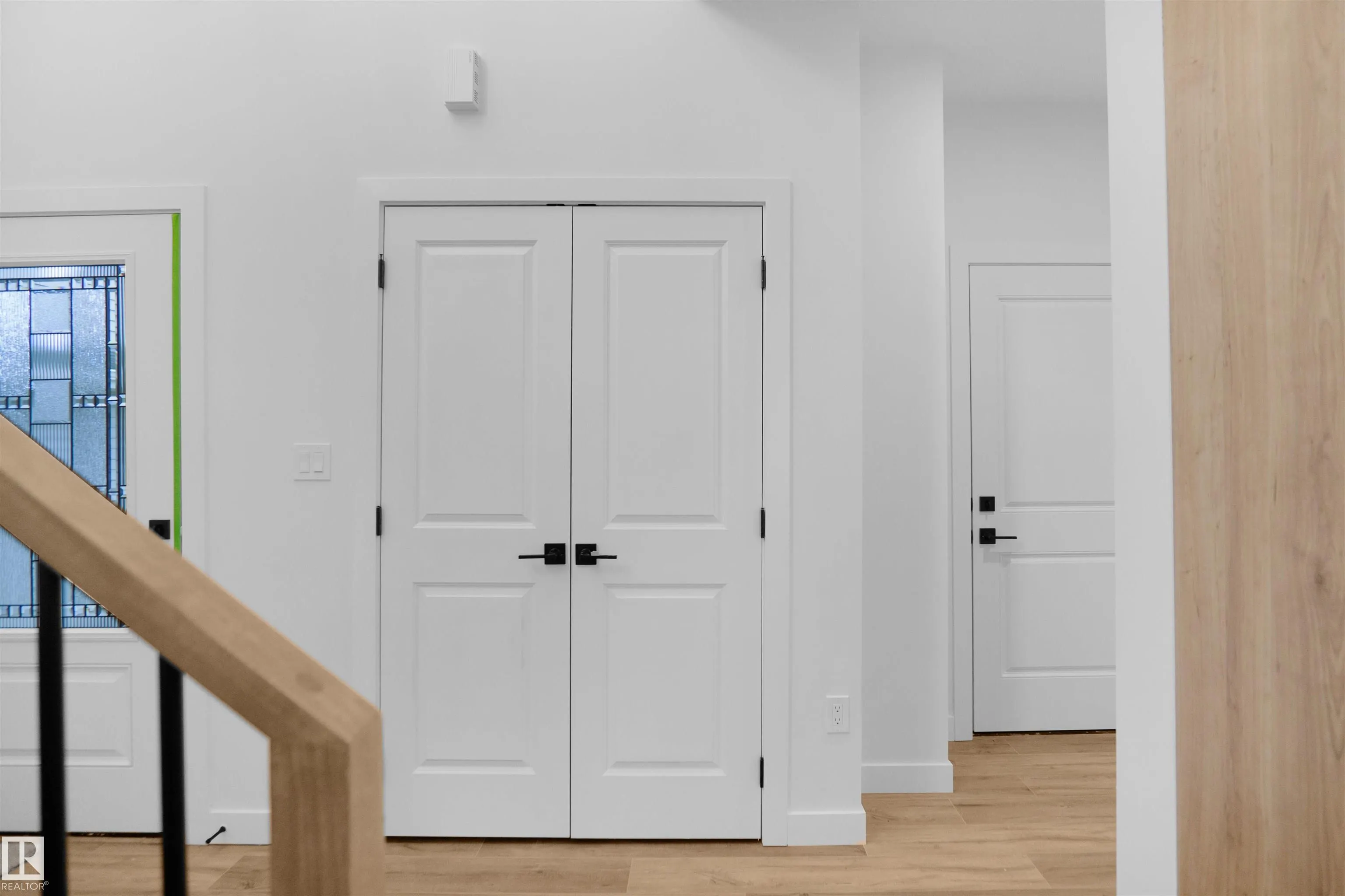 10 AXELWOOD Crescent