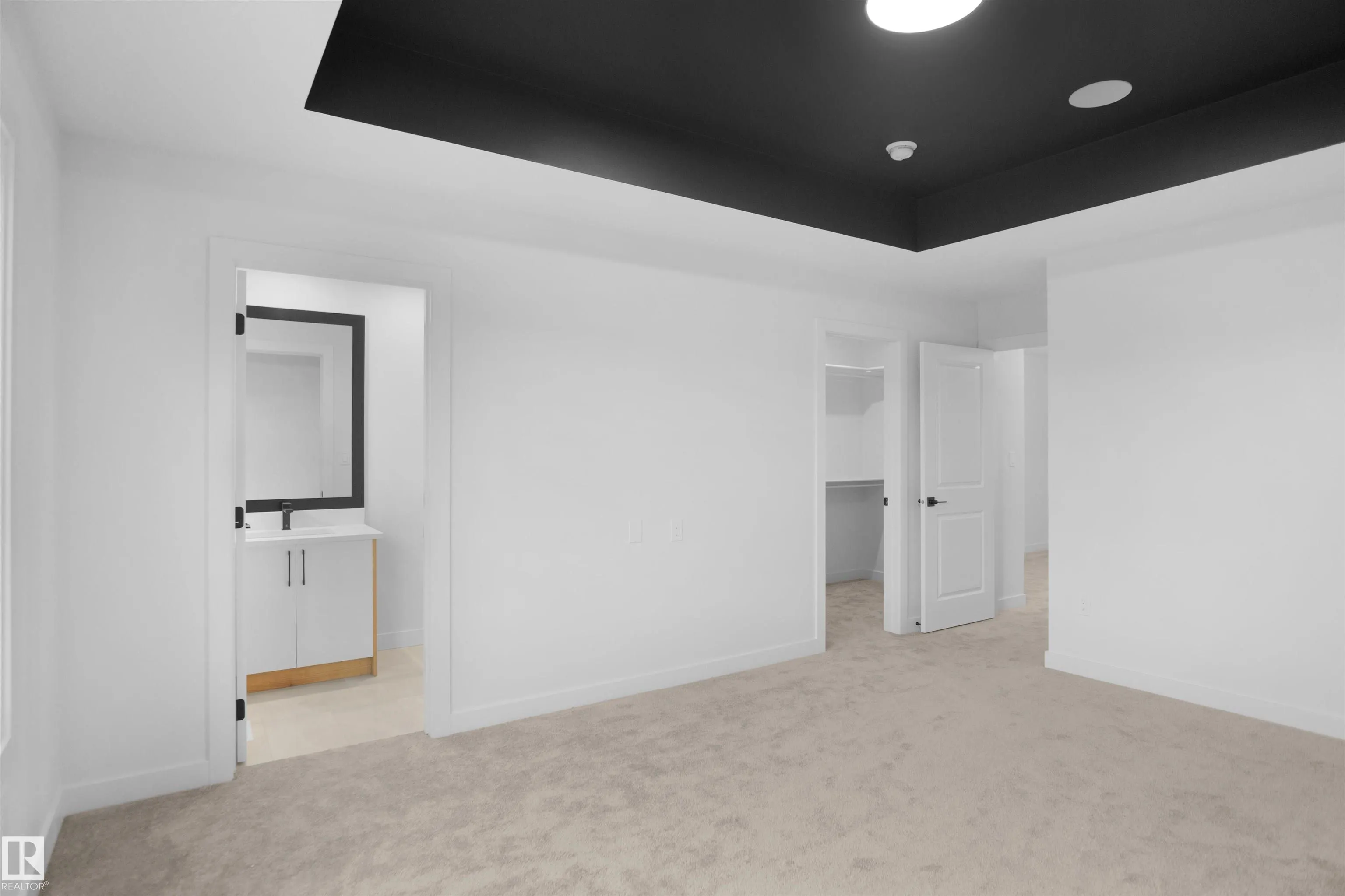 10 AXELWOOD Crescent