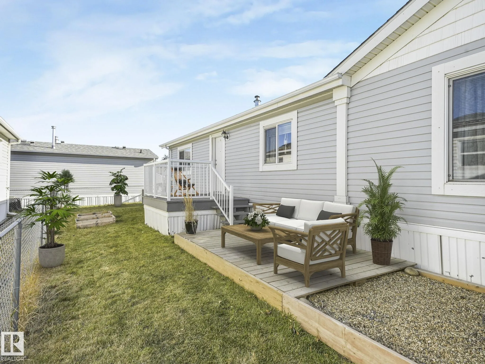 407 Oak Wood Crescent