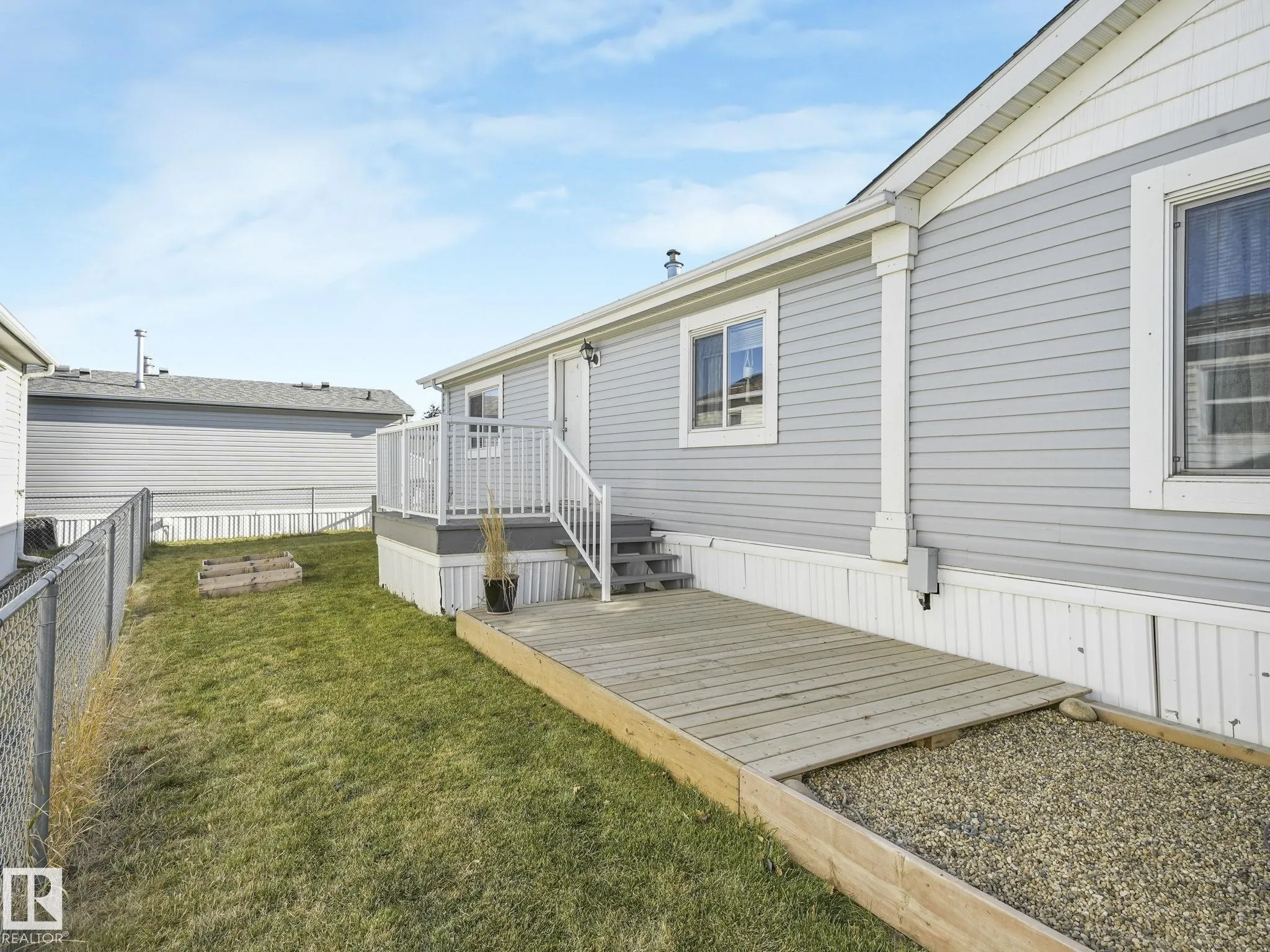 407 Oak Wood Crescent