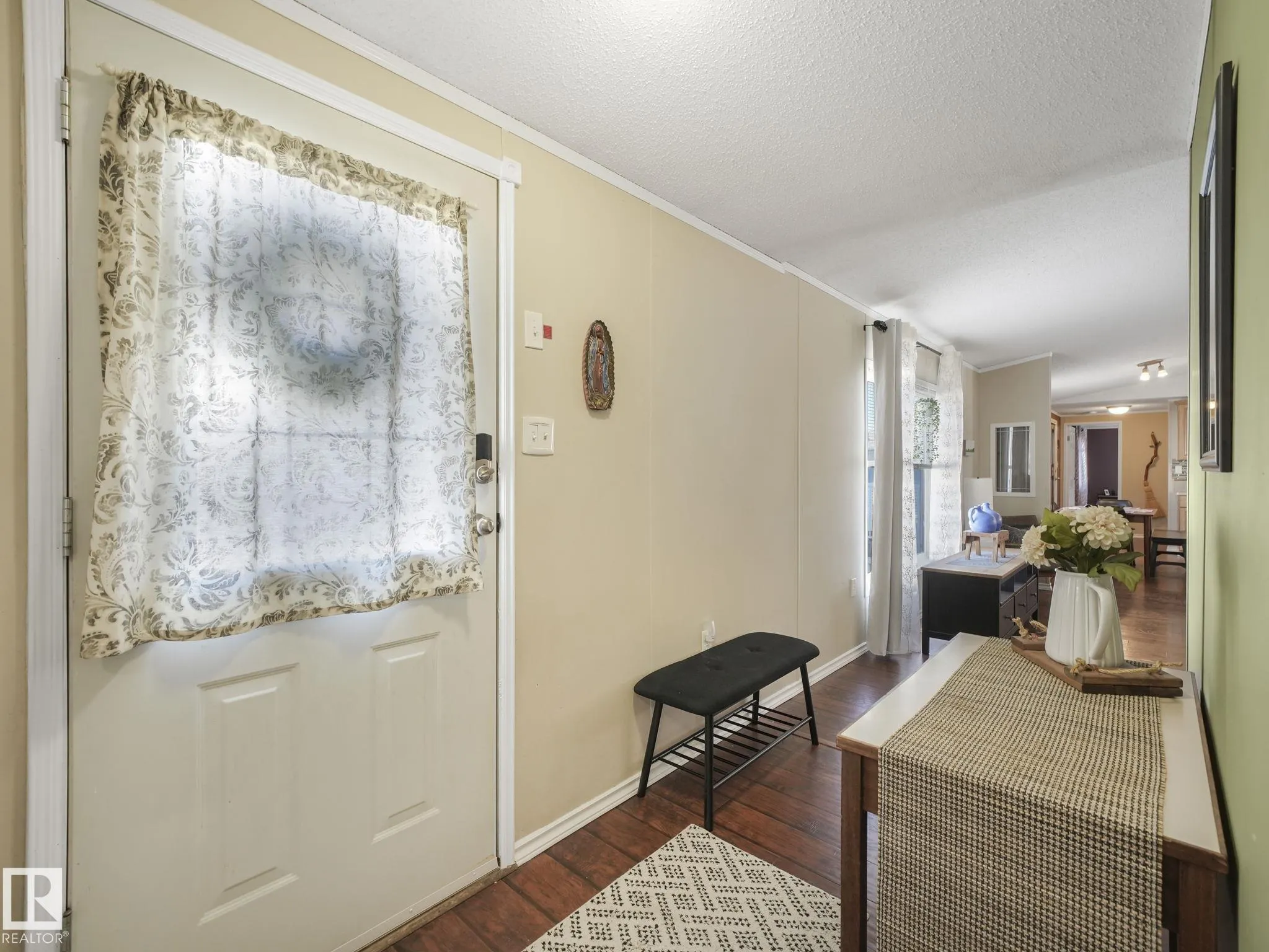 407 Oak Wood Crescent