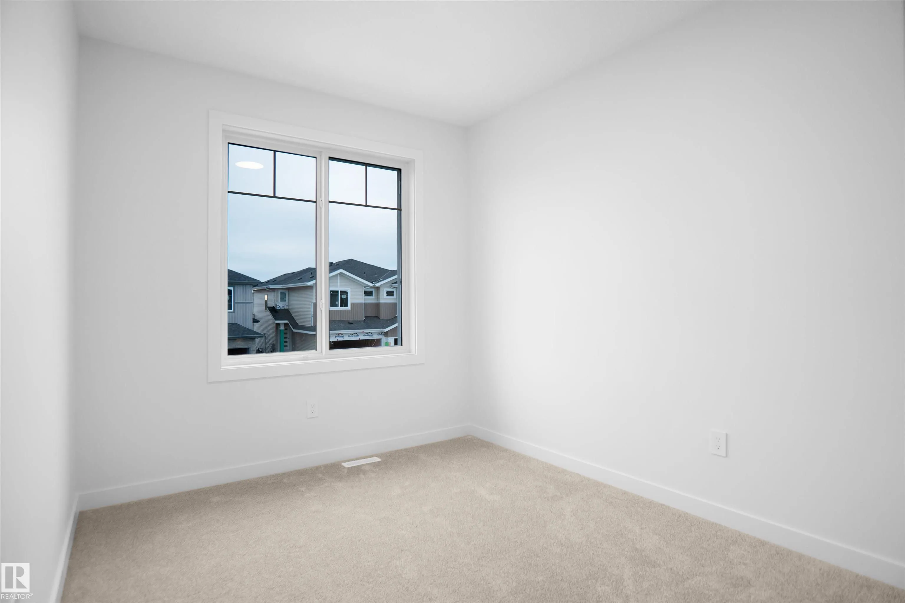 13 AXELWOOD Crescent