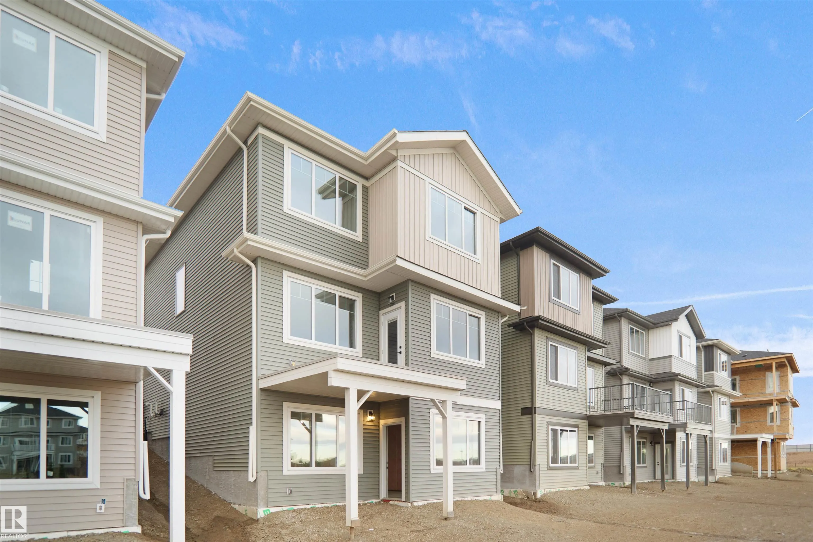 13 AXELWOOD Crescent