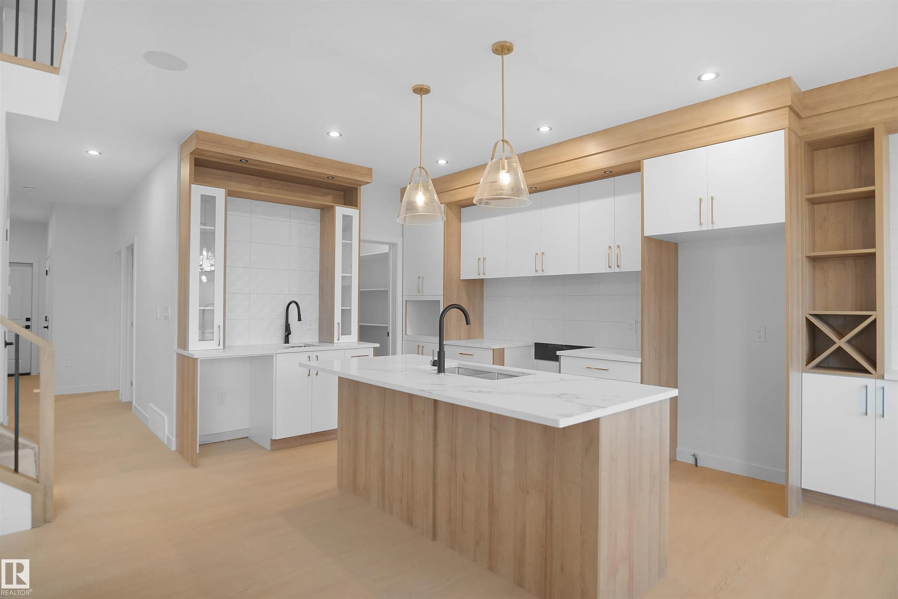 13 AXELWOOD Crescent