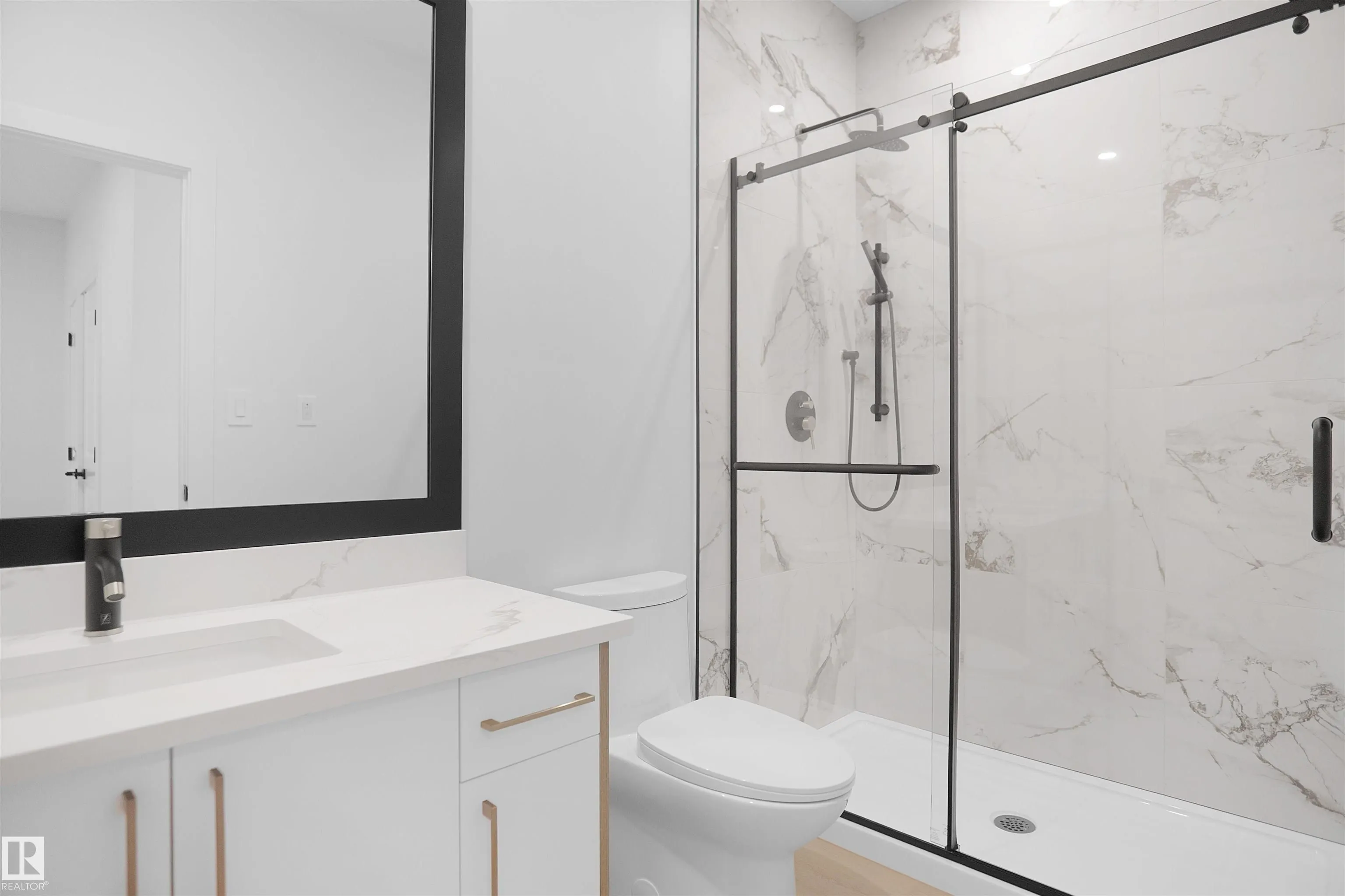 13 AXELWOOD Crescent