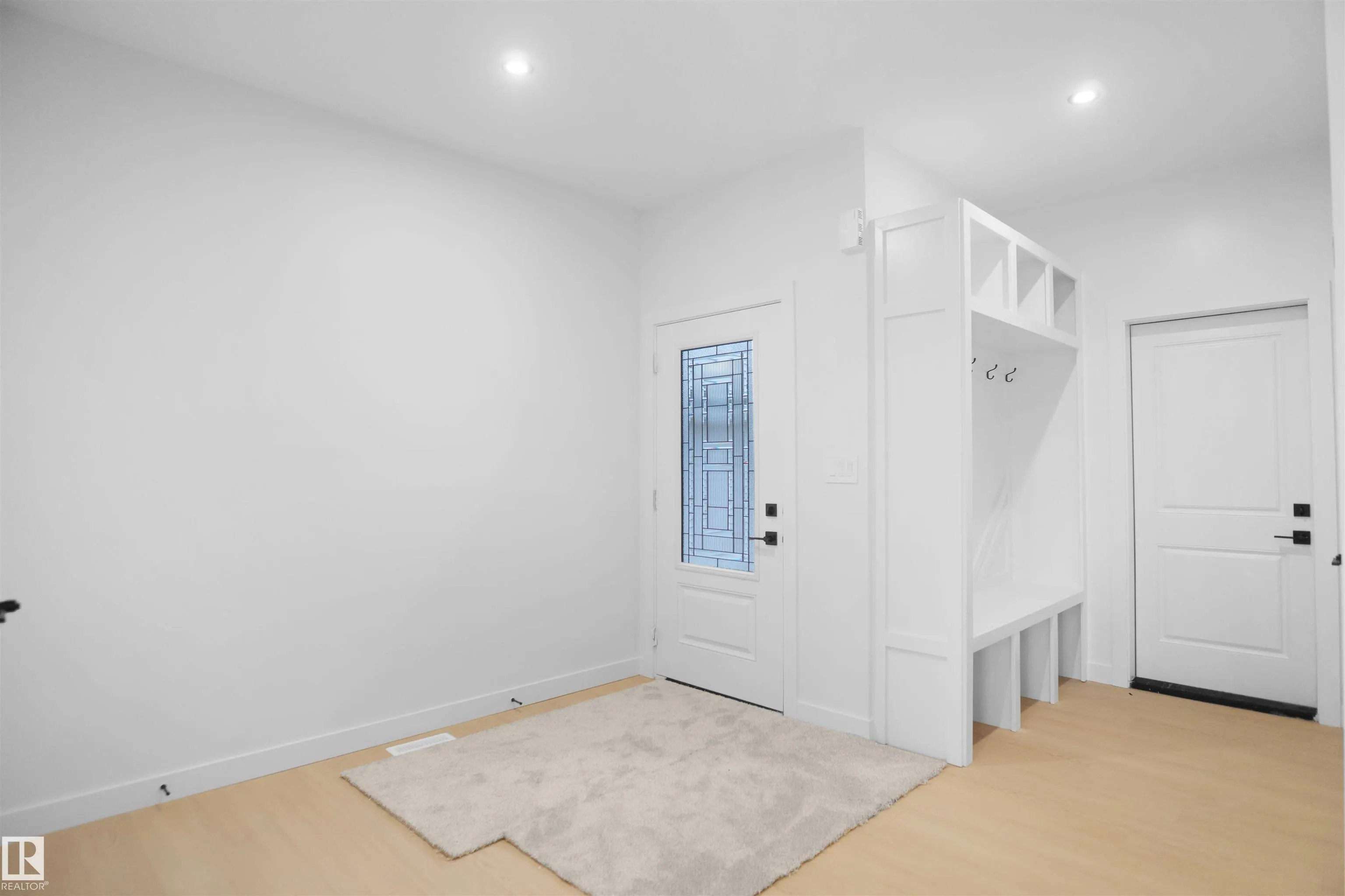 13 AXELWOOD Crescent