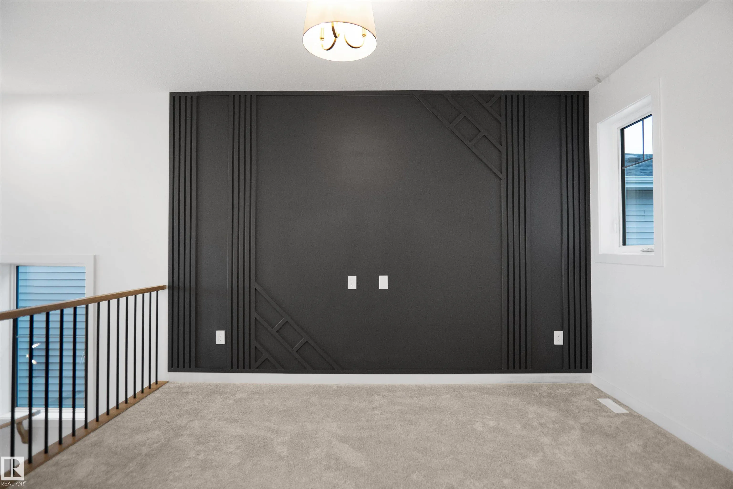 13 AXELWOOD Crescent