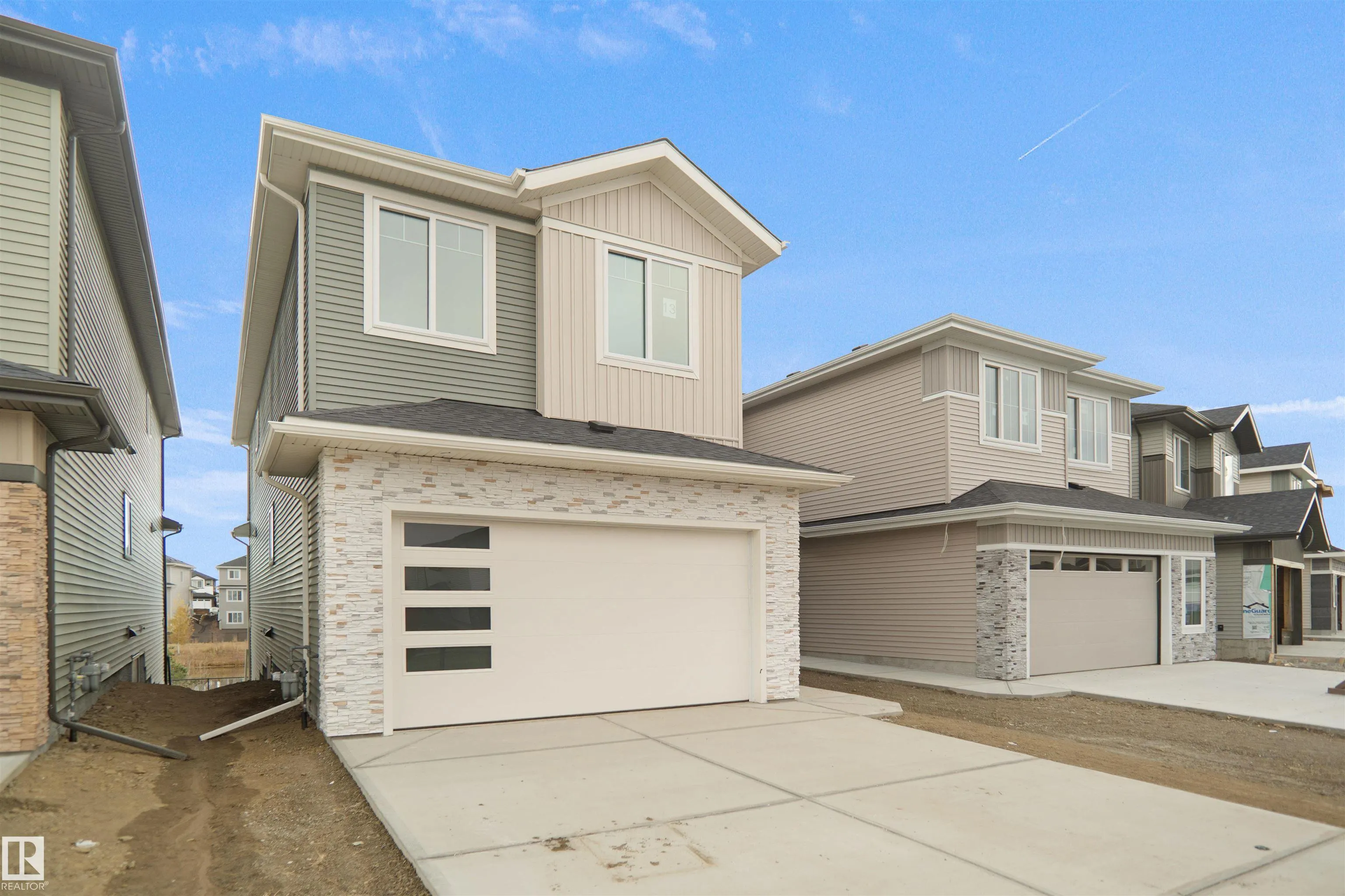 13 AXELWOOD Crescent