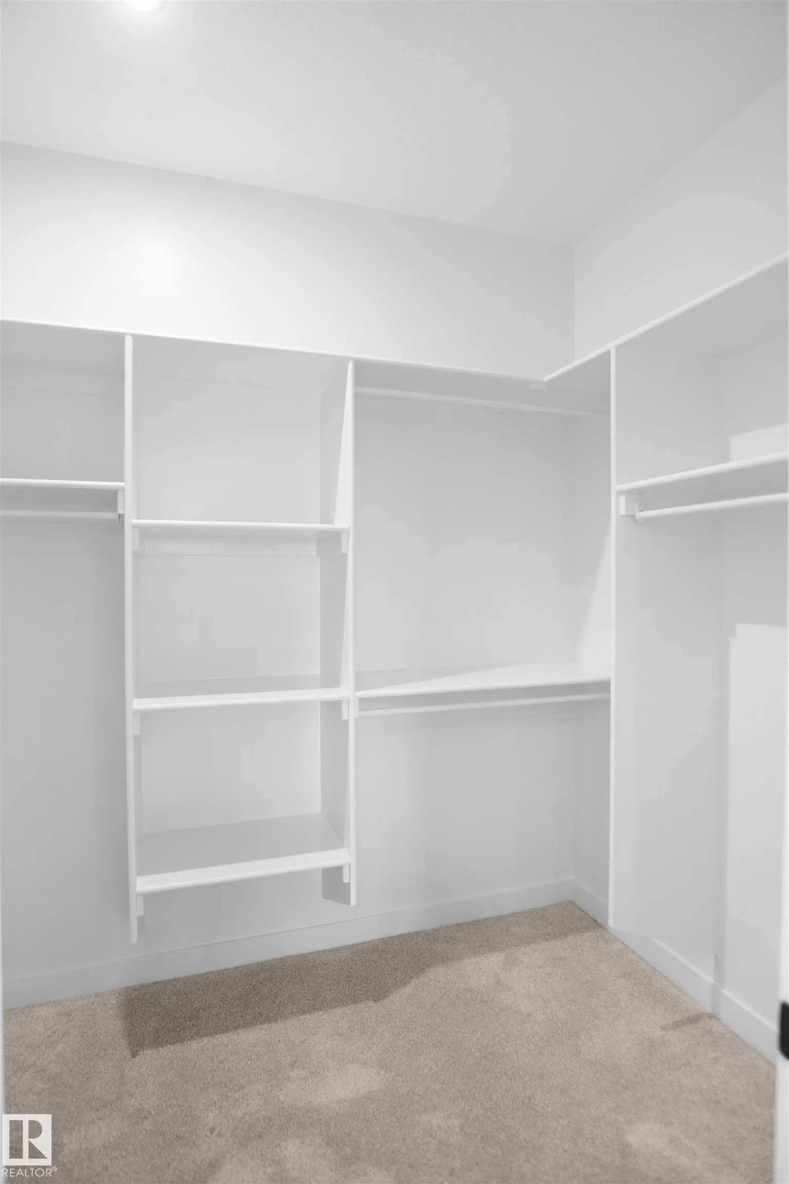 13 AXELWOOD Crescent