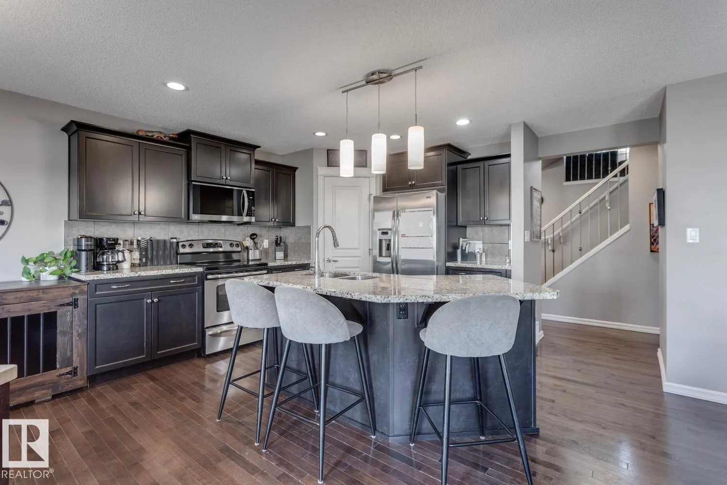 4109 CHARLES LINK Link