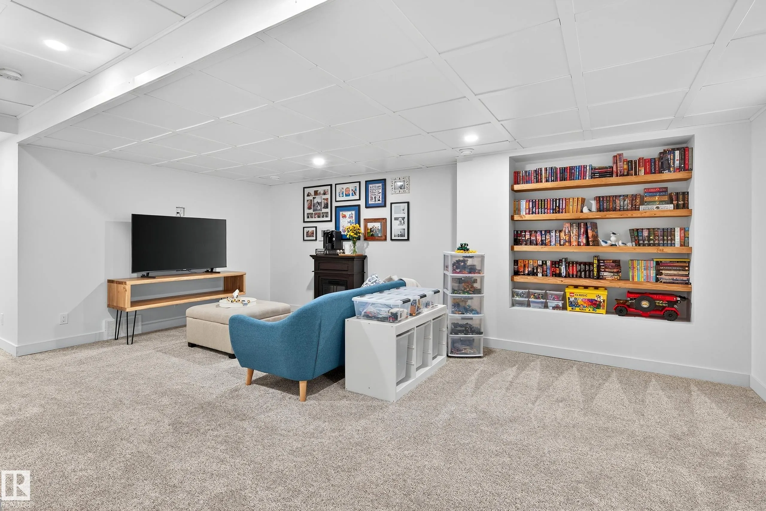 3847 CHRUSTAWKA Place