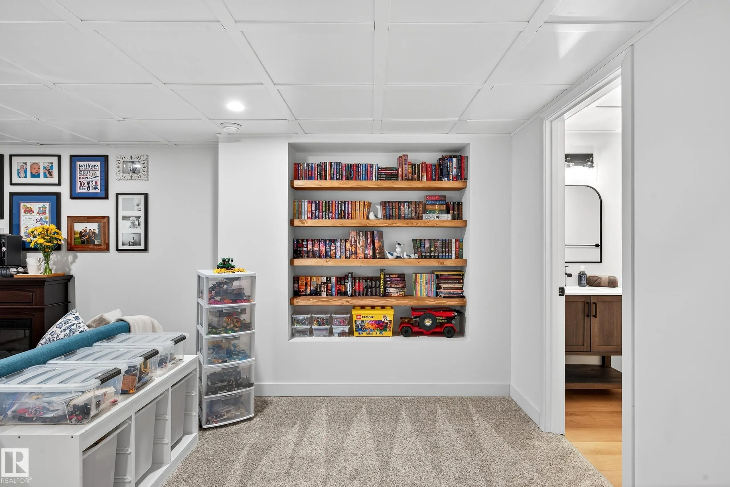 3847 CHRUSTAWKA Place