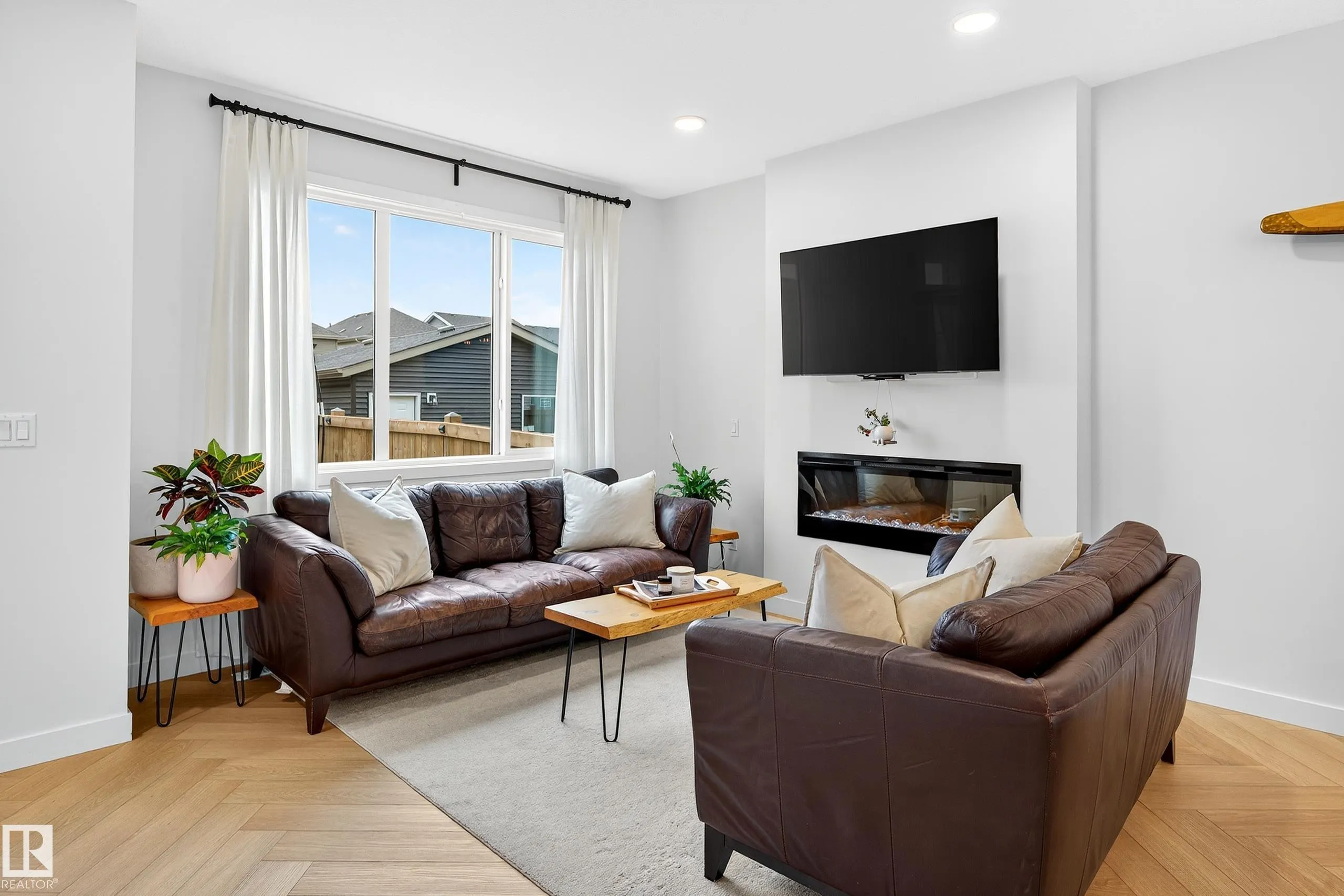 3847 CHRUSTAWKA Place