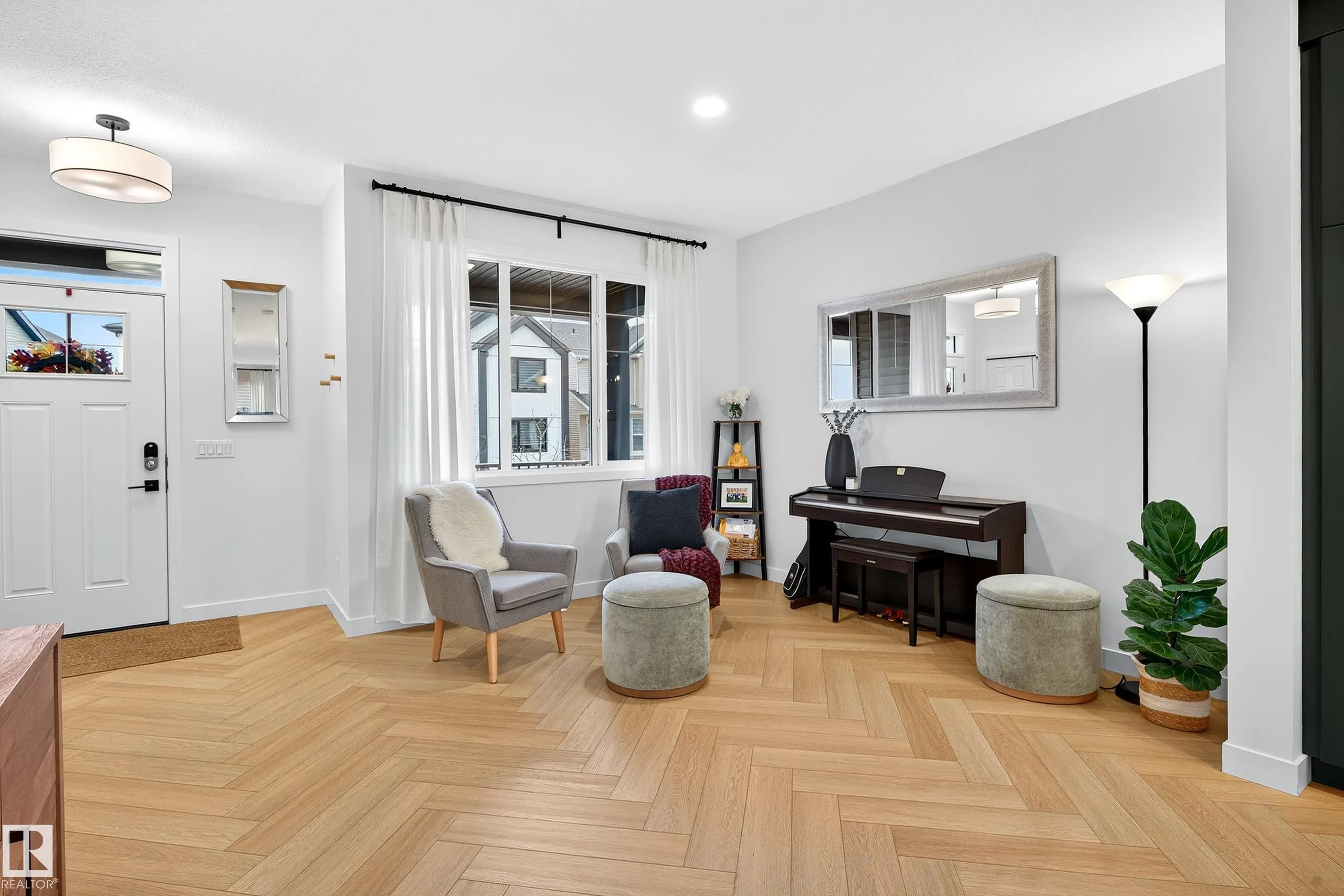 3847 CHRUSTAWKA Place