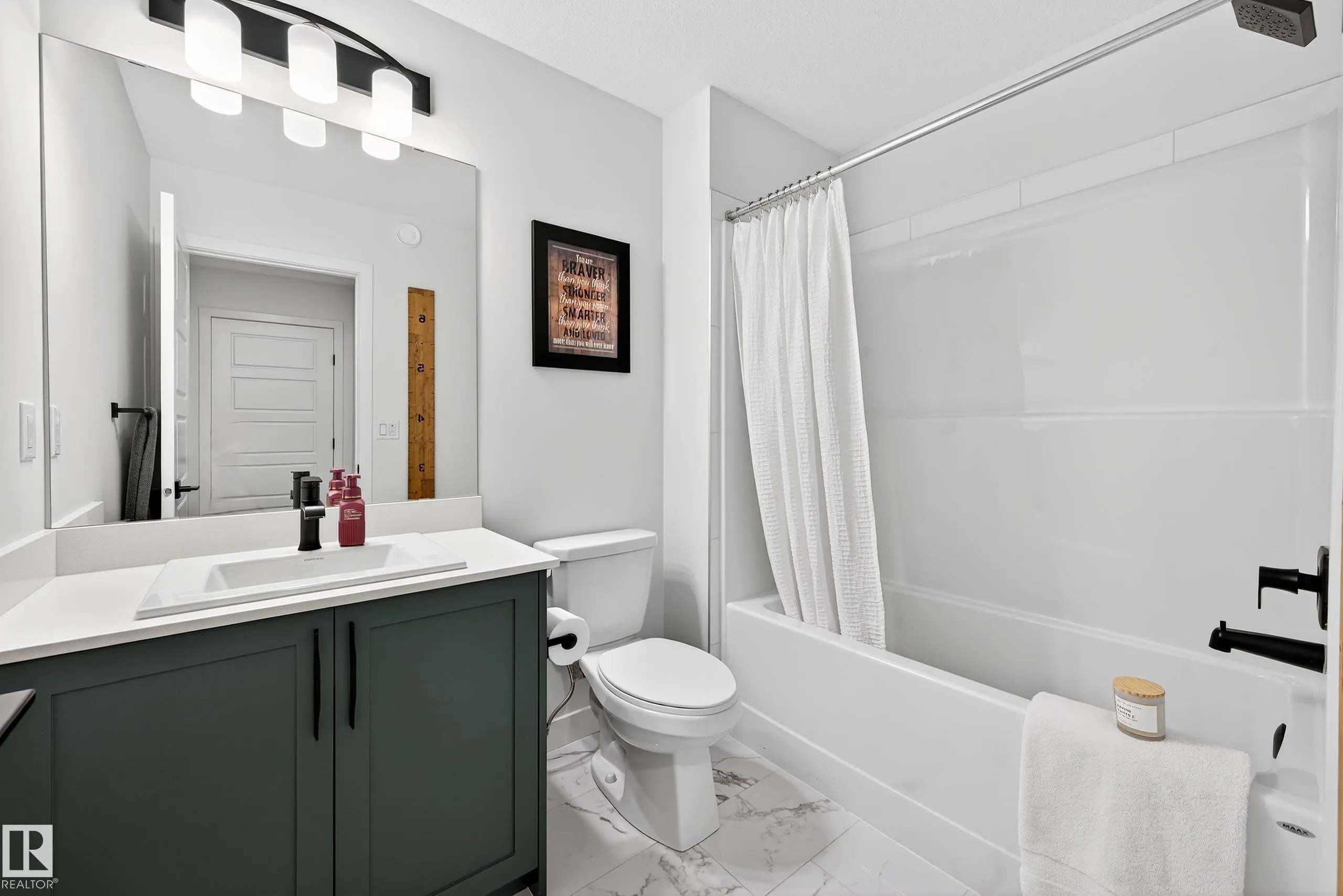 3847 CHRUSTAWKA Place