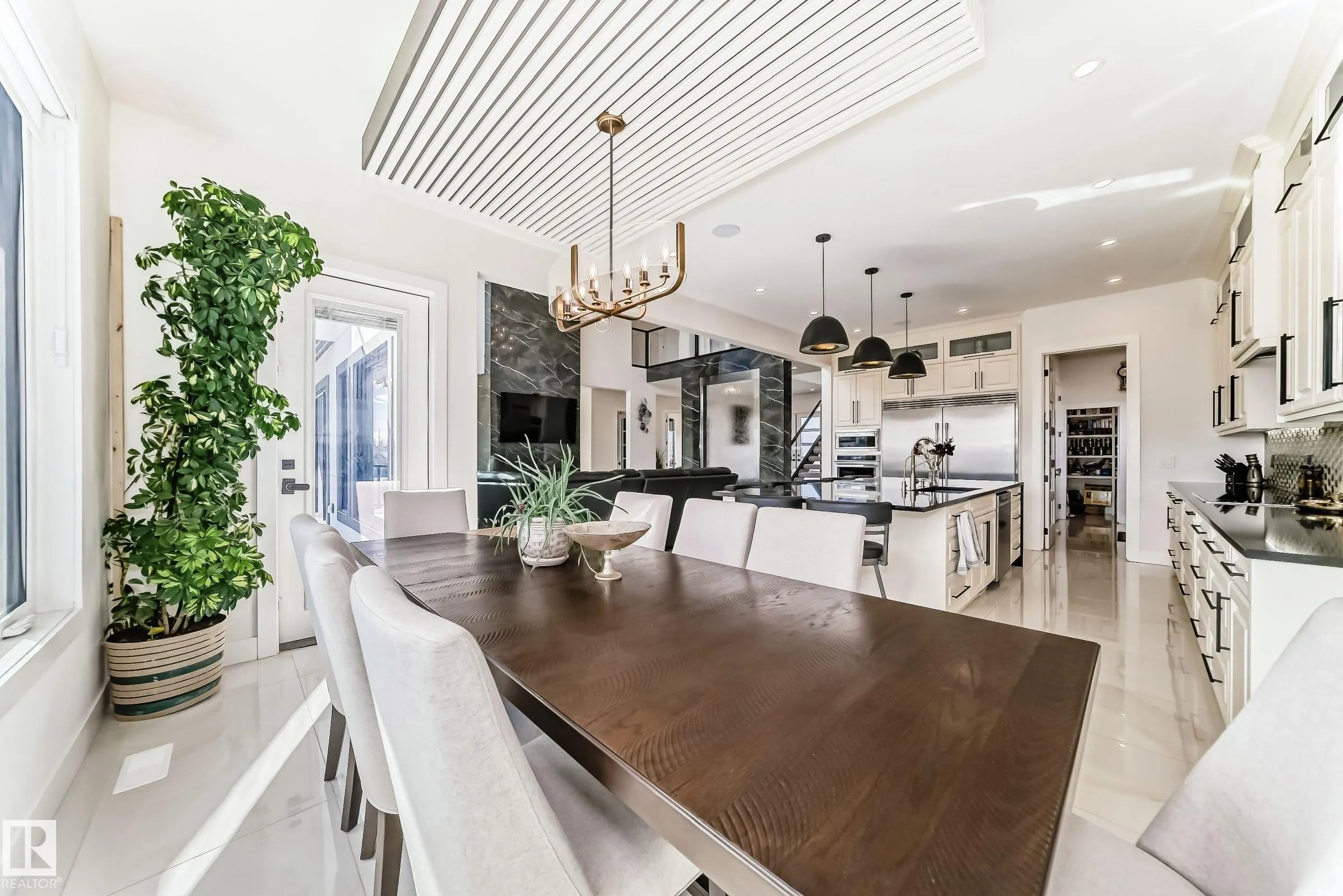 53213 RGE ROAD 261 A