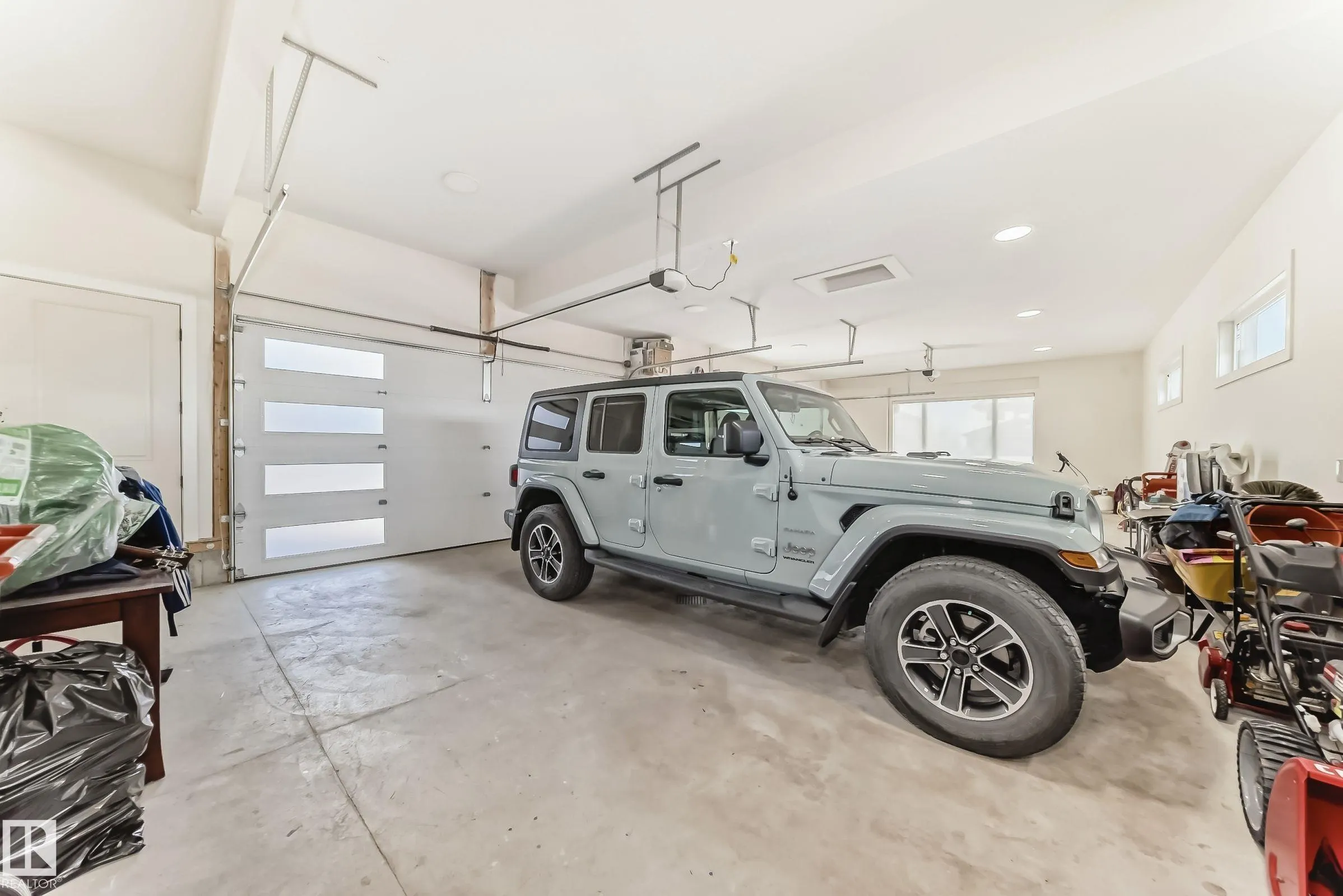 53213 RGE ROAD 261 A