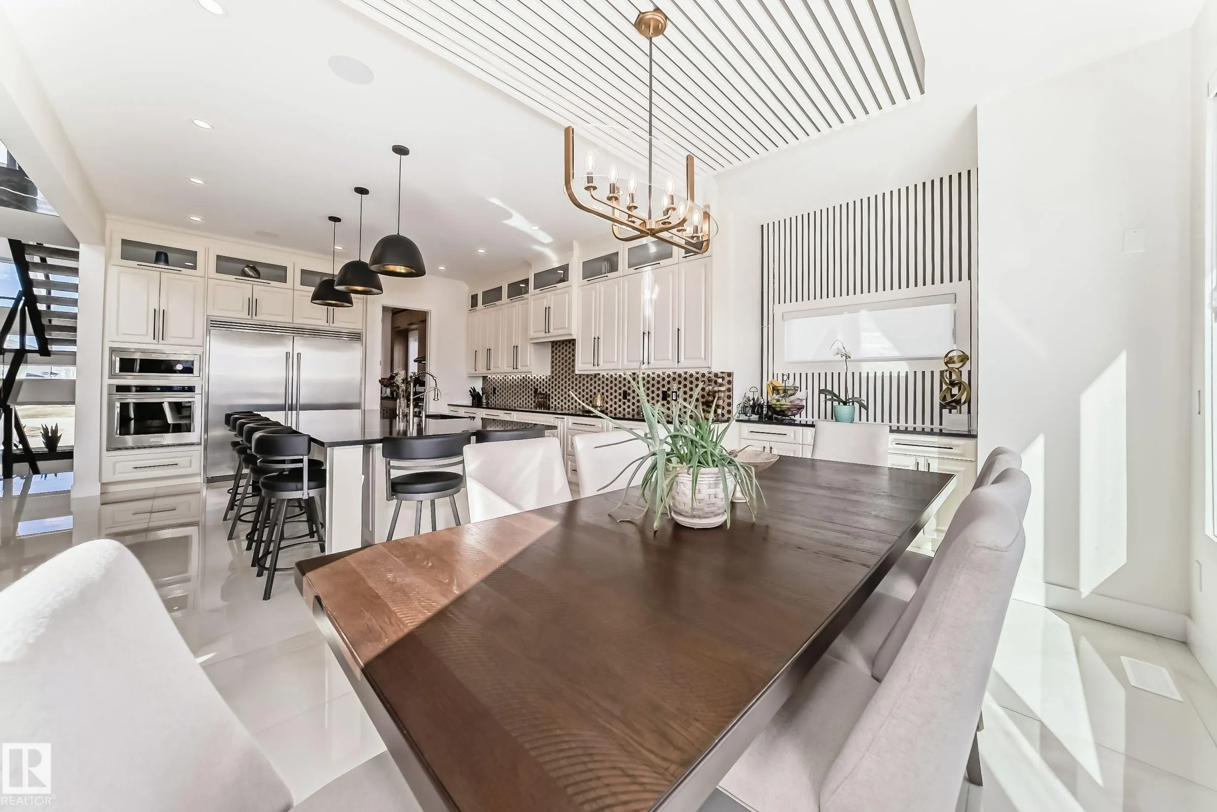 53213 RGE ROAD 261 A