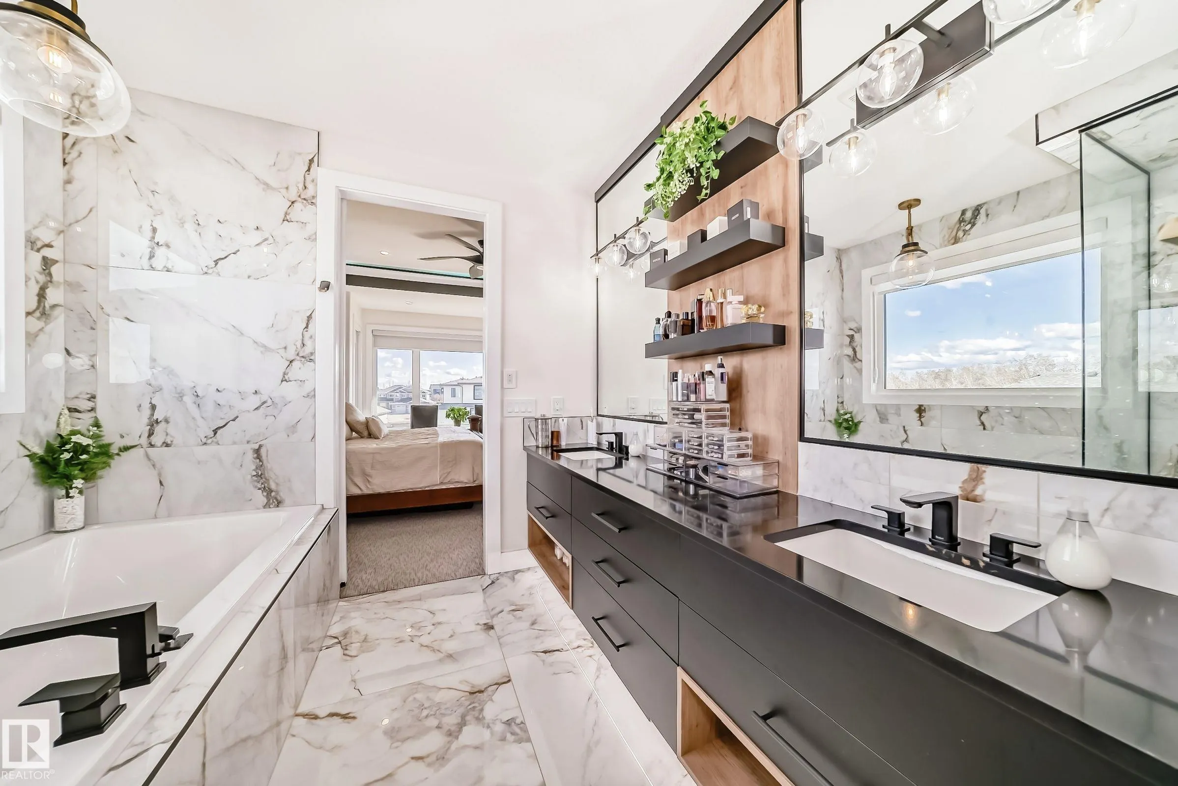 53213 RGE ROAD 261 A