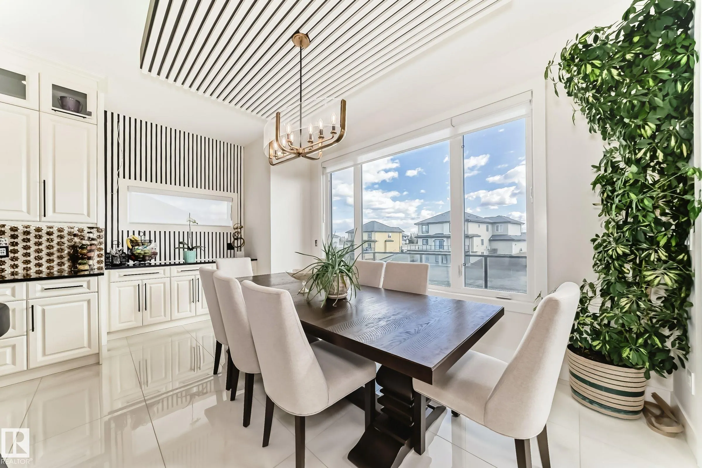 53213 RGE ROAD 261 A