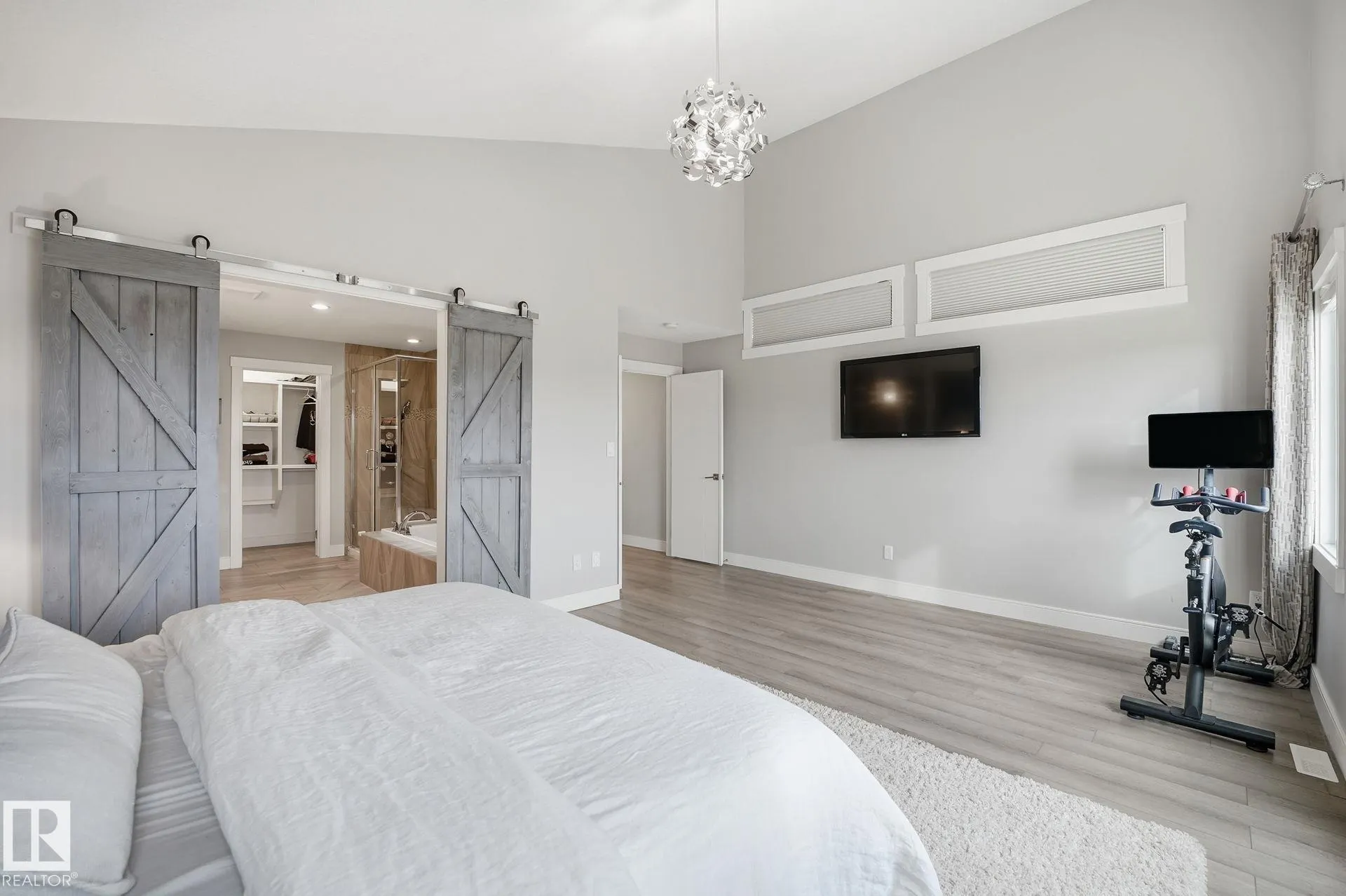 496 MCALLISTER Place