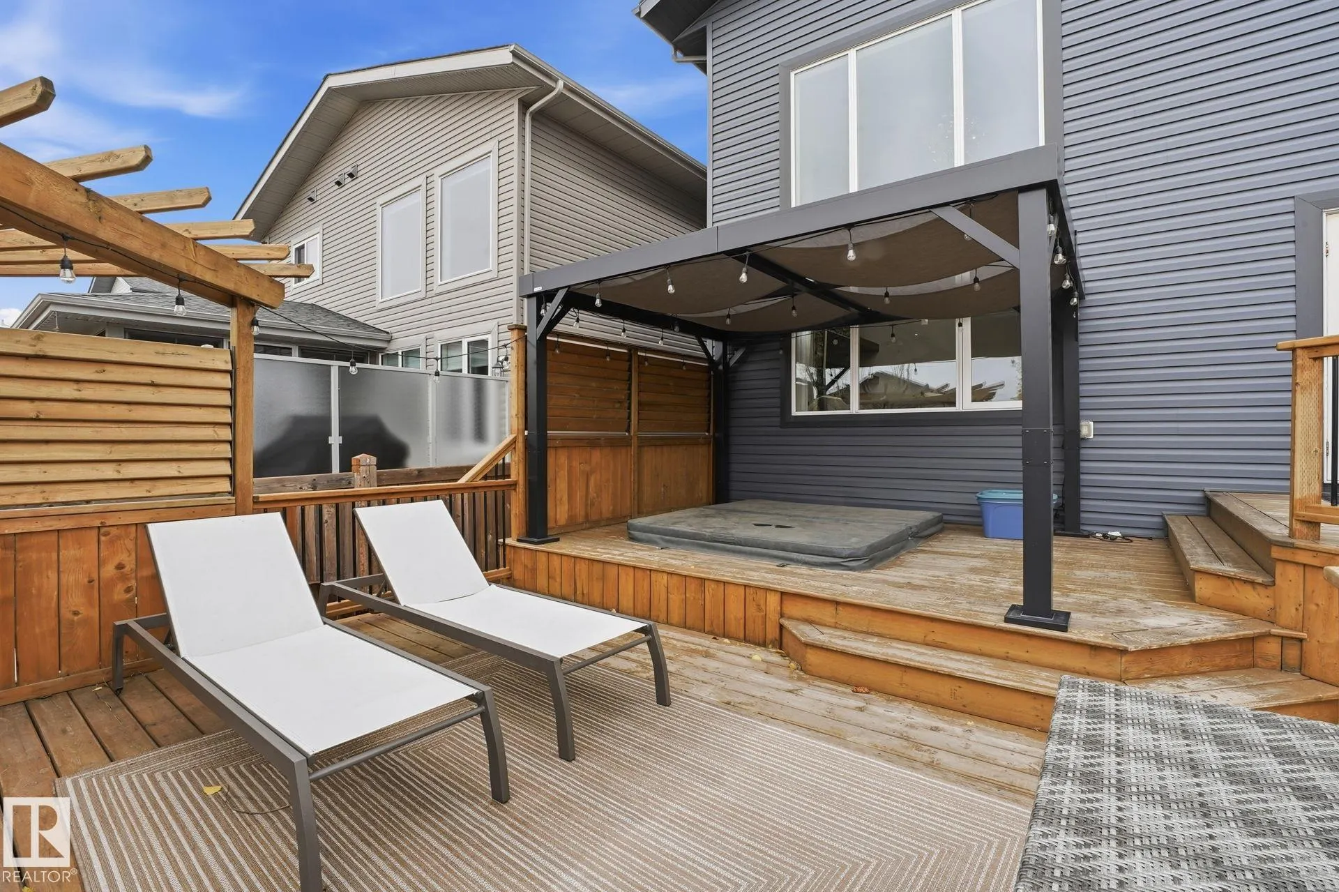 496 MCALLISTER Place