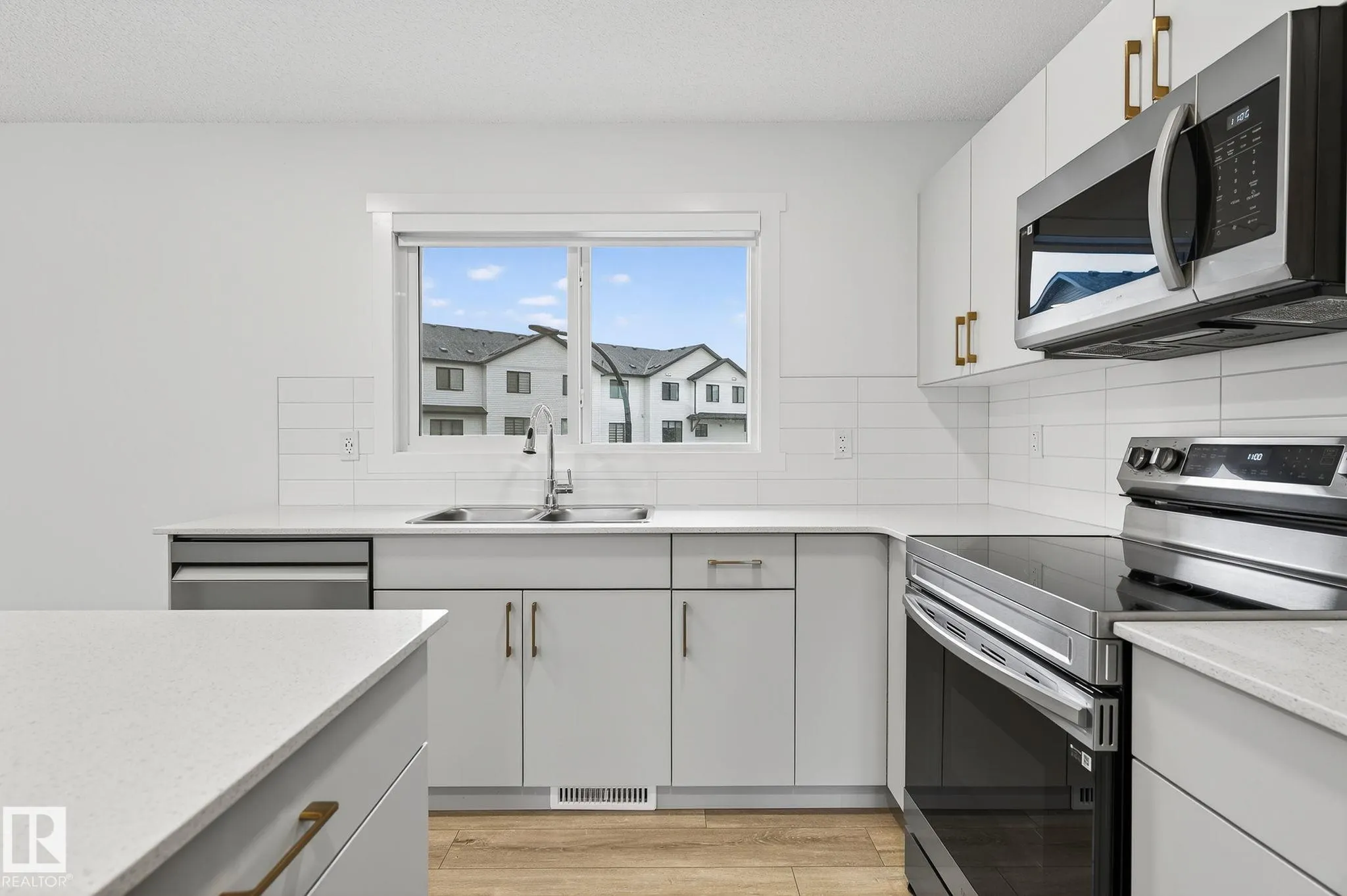 1025 SECORD PROMENADE Promenade