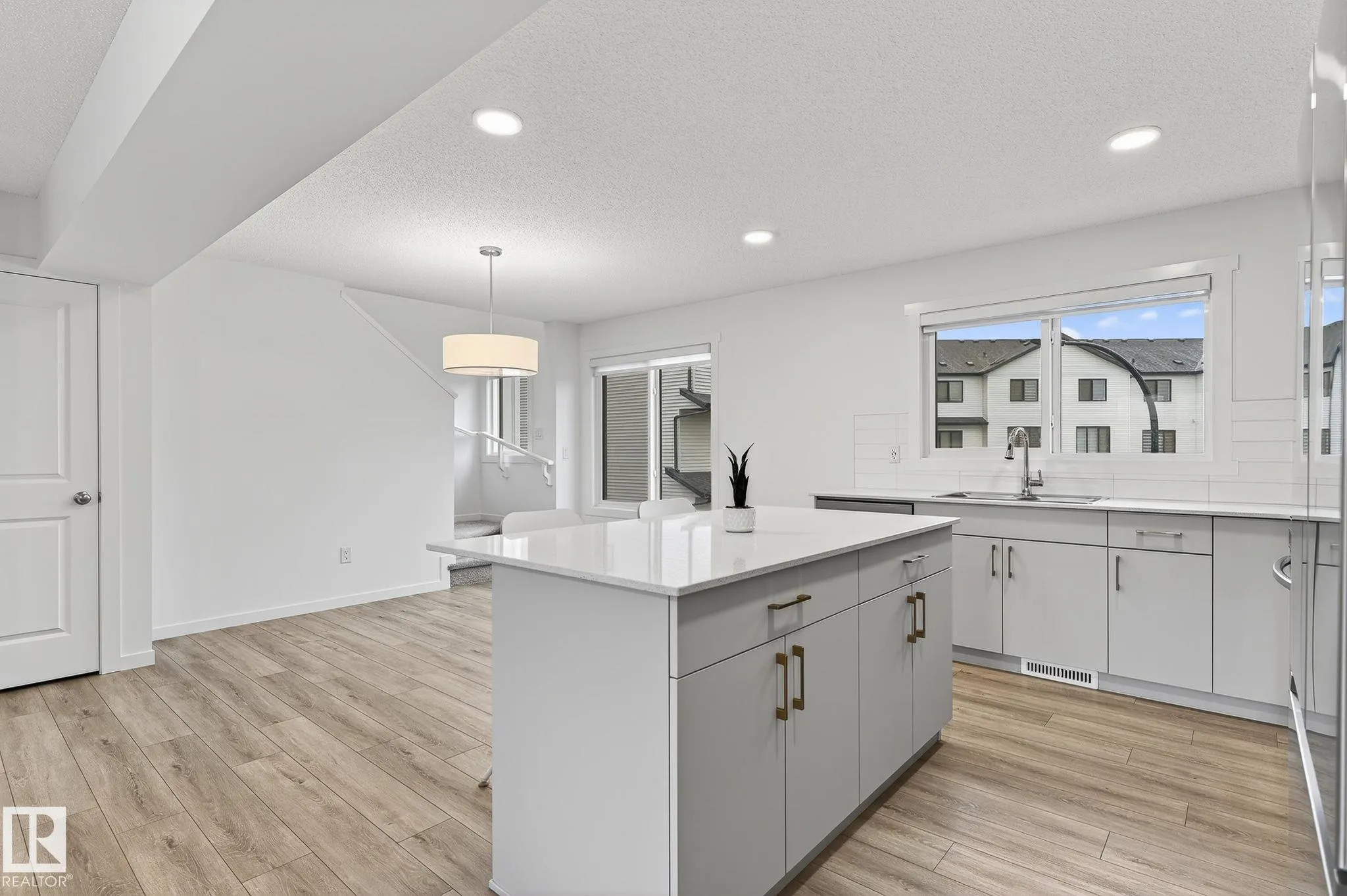 1025 SECORD PROMENADE Promenade