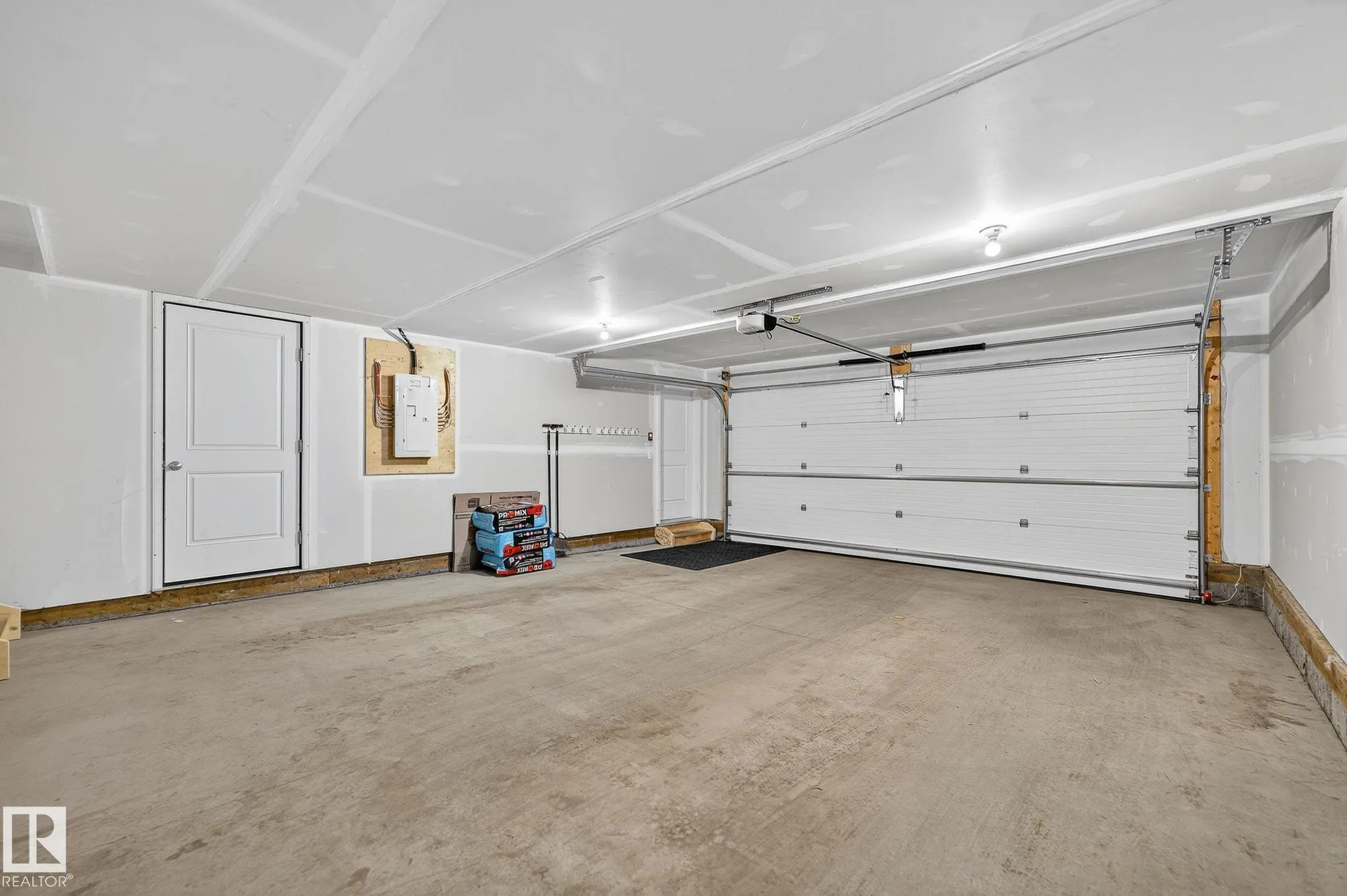 1025 SECORD PROMENADE Promenade