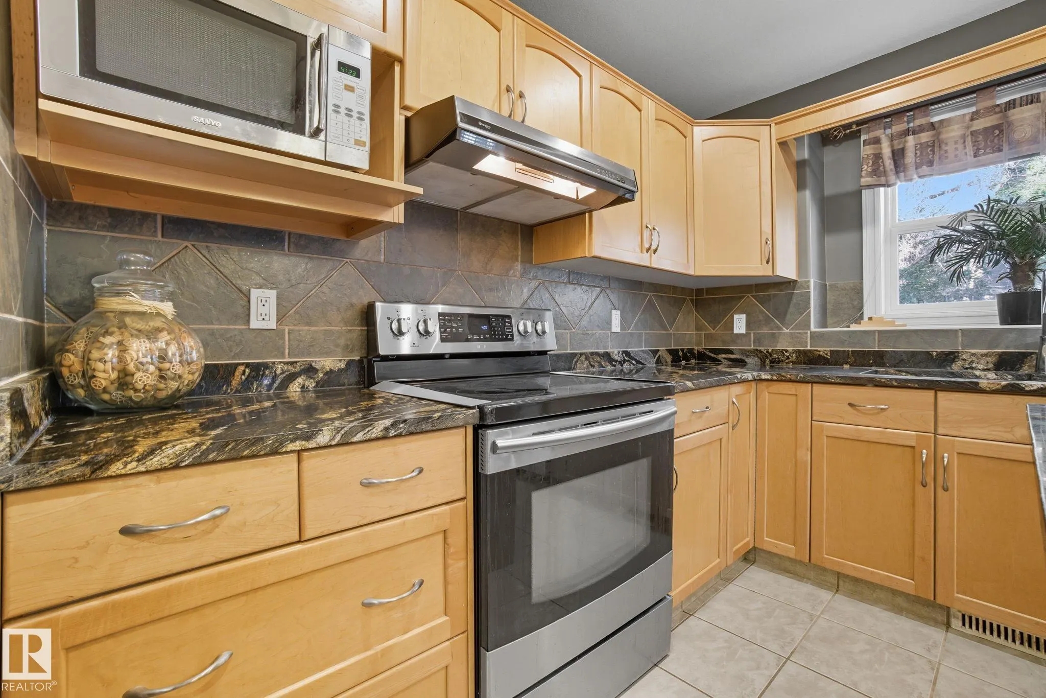 207 FALCONER LINK Link