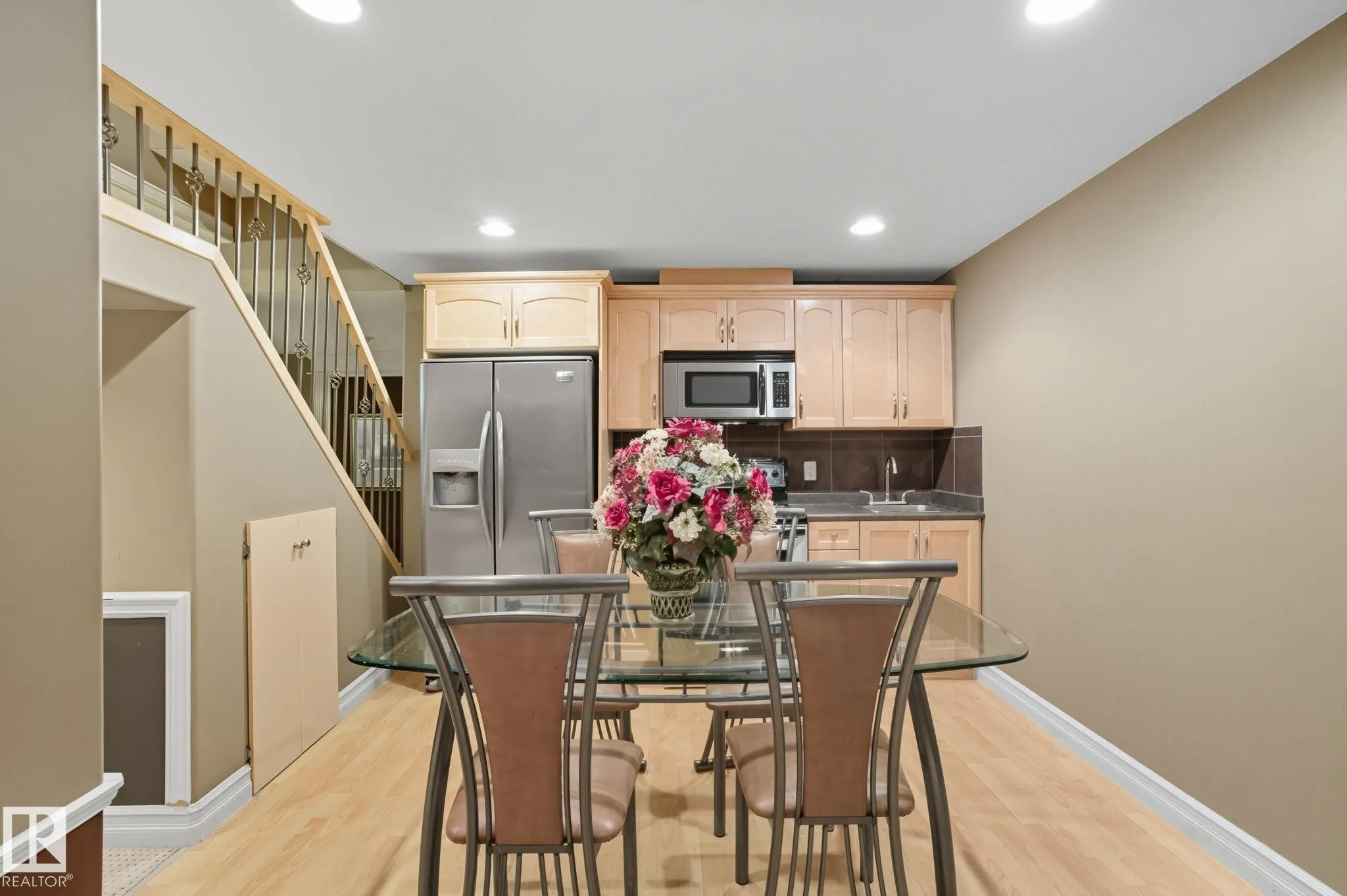 207 FALCONER LINK Link