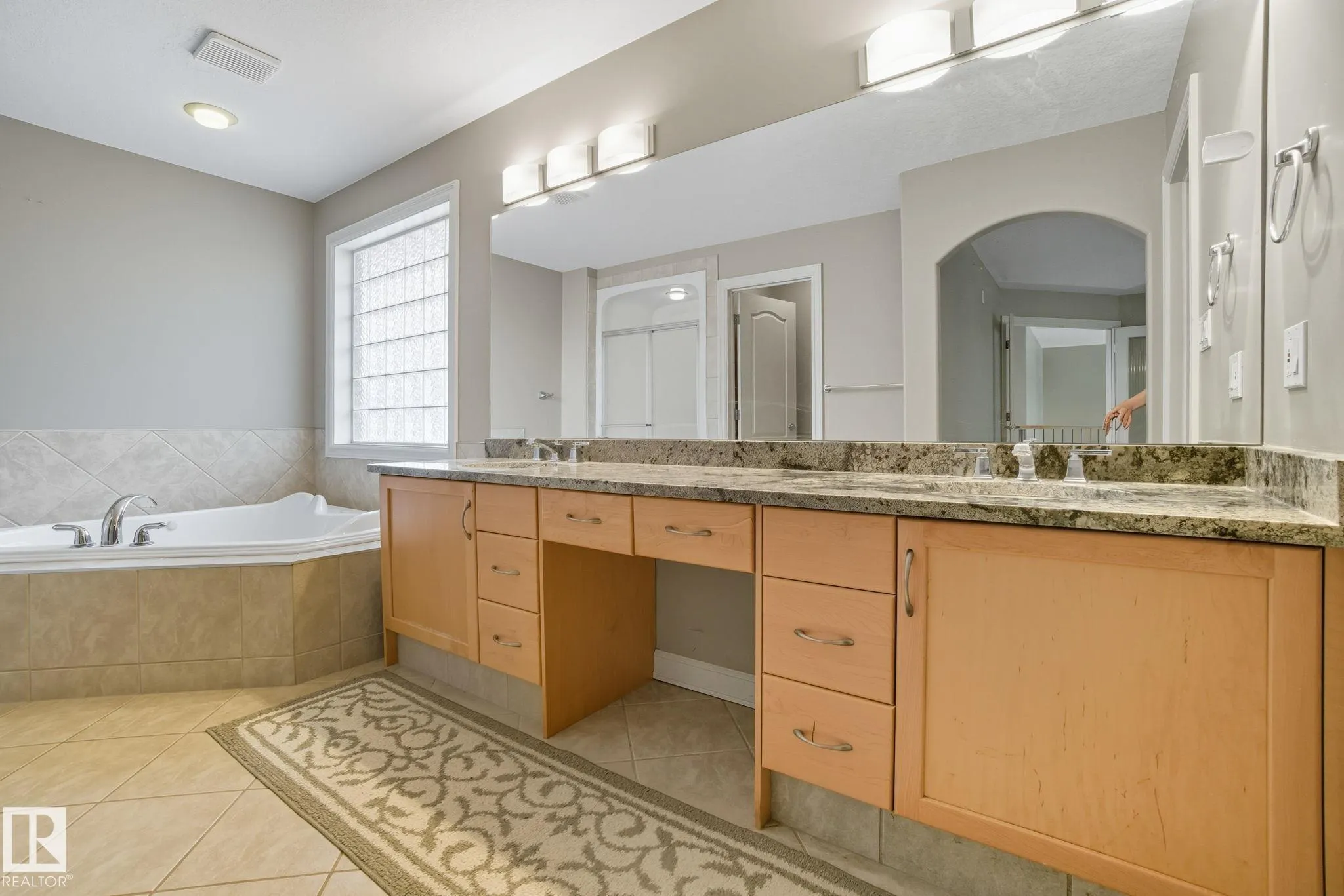 207 FALCONER LINK Link